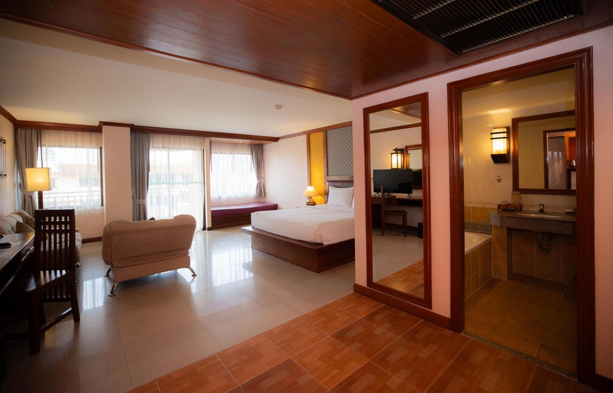Hotel Baumanburi 4*
