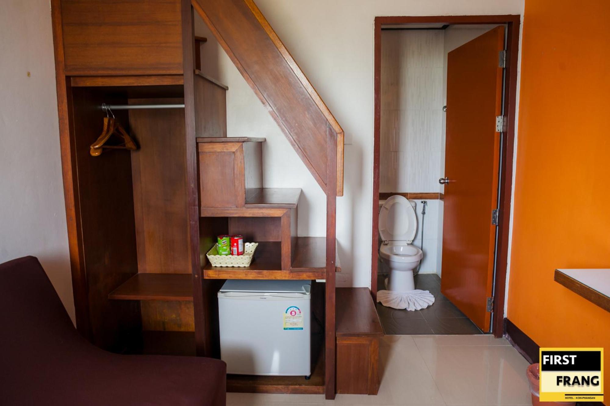 First And Frang - Koh Phangan 2*