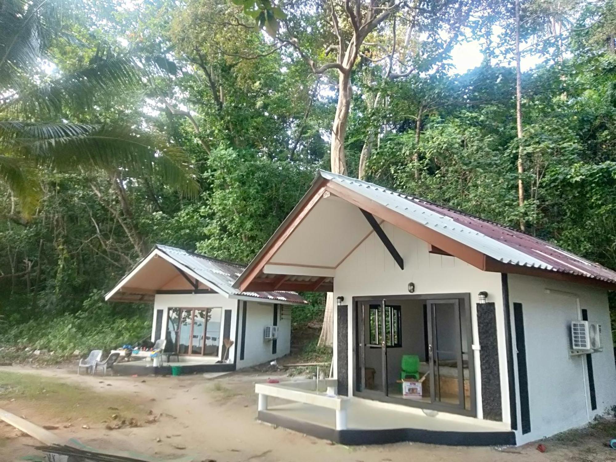 Longbeach Kohmook Holiday home Koh Mook