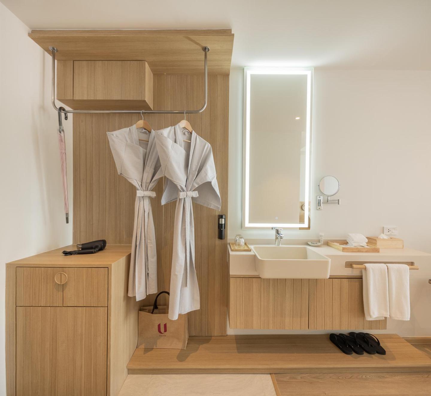 Hotel U Hua Hin 5*