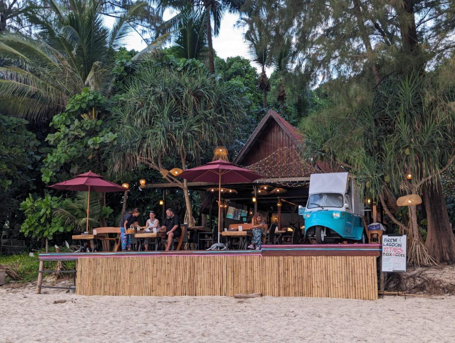 Ziggy Stardust Resort *