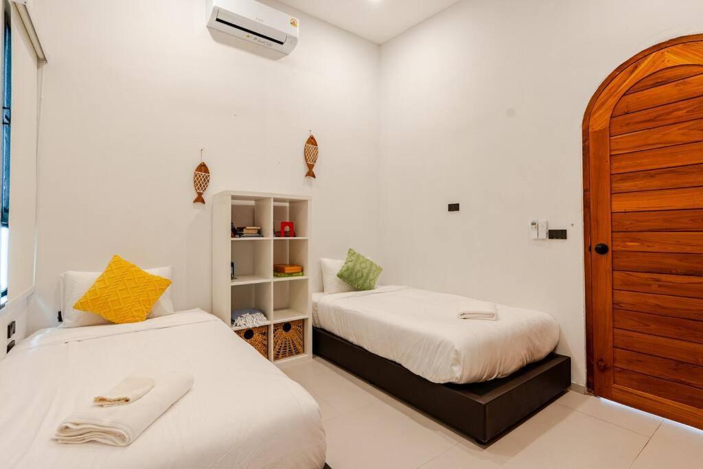 Sitaya Beachfront Villas, Villa
