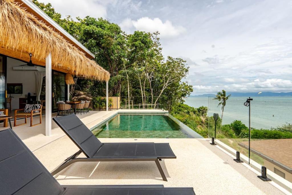 Sitaya Beachfront Villas, Villa