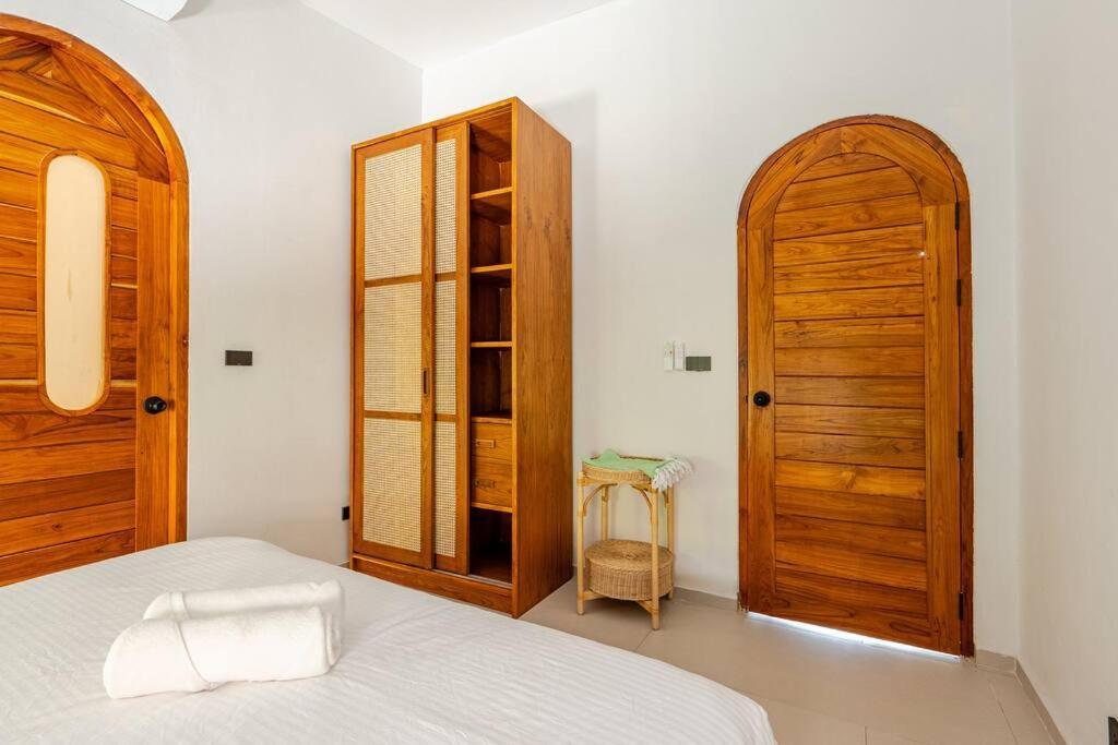 Sitaya Beachfront Villas, Villa