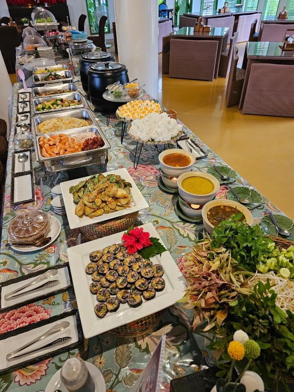 Hotel A-te - Sha Chumphon