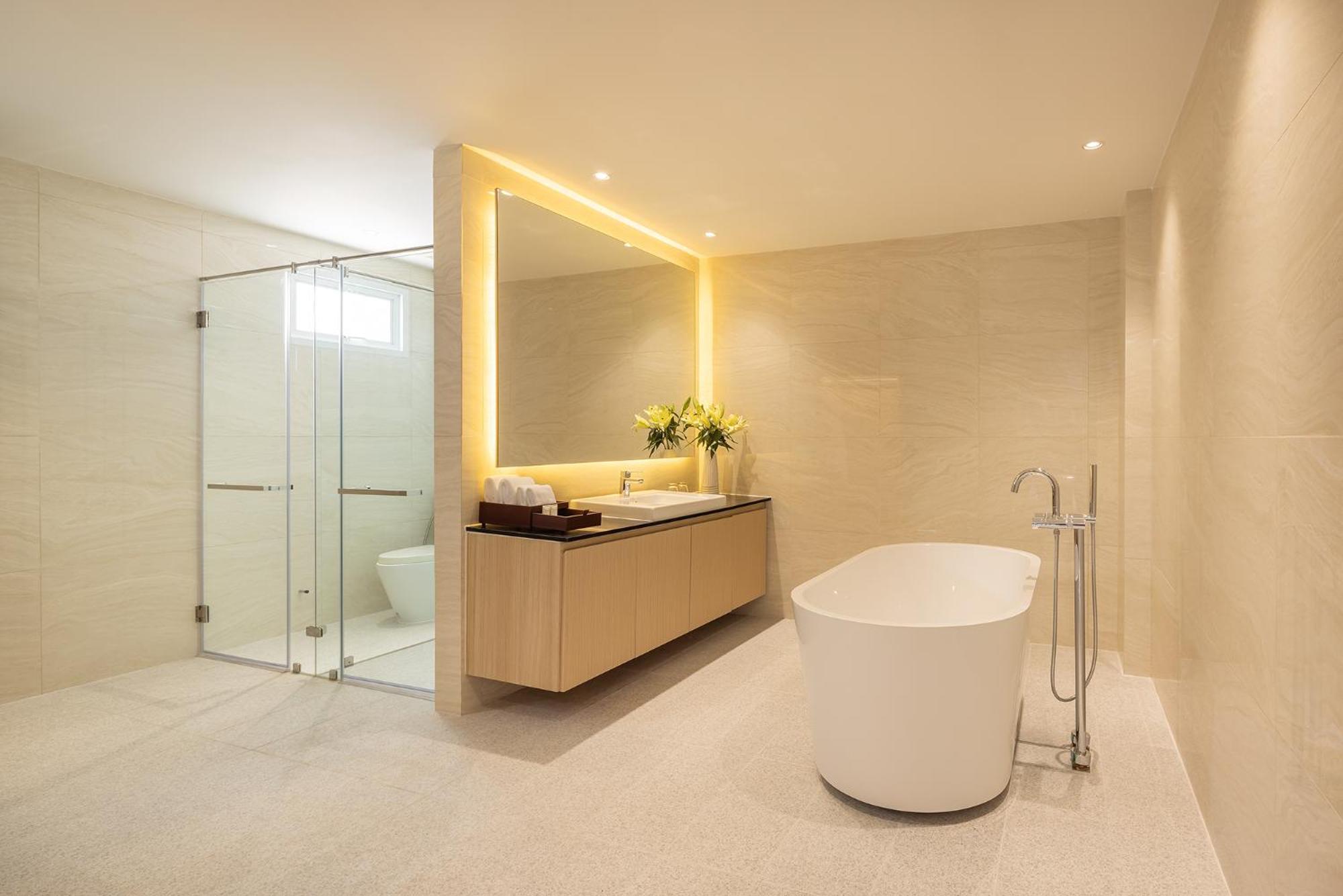 Hotel Eastin 4*