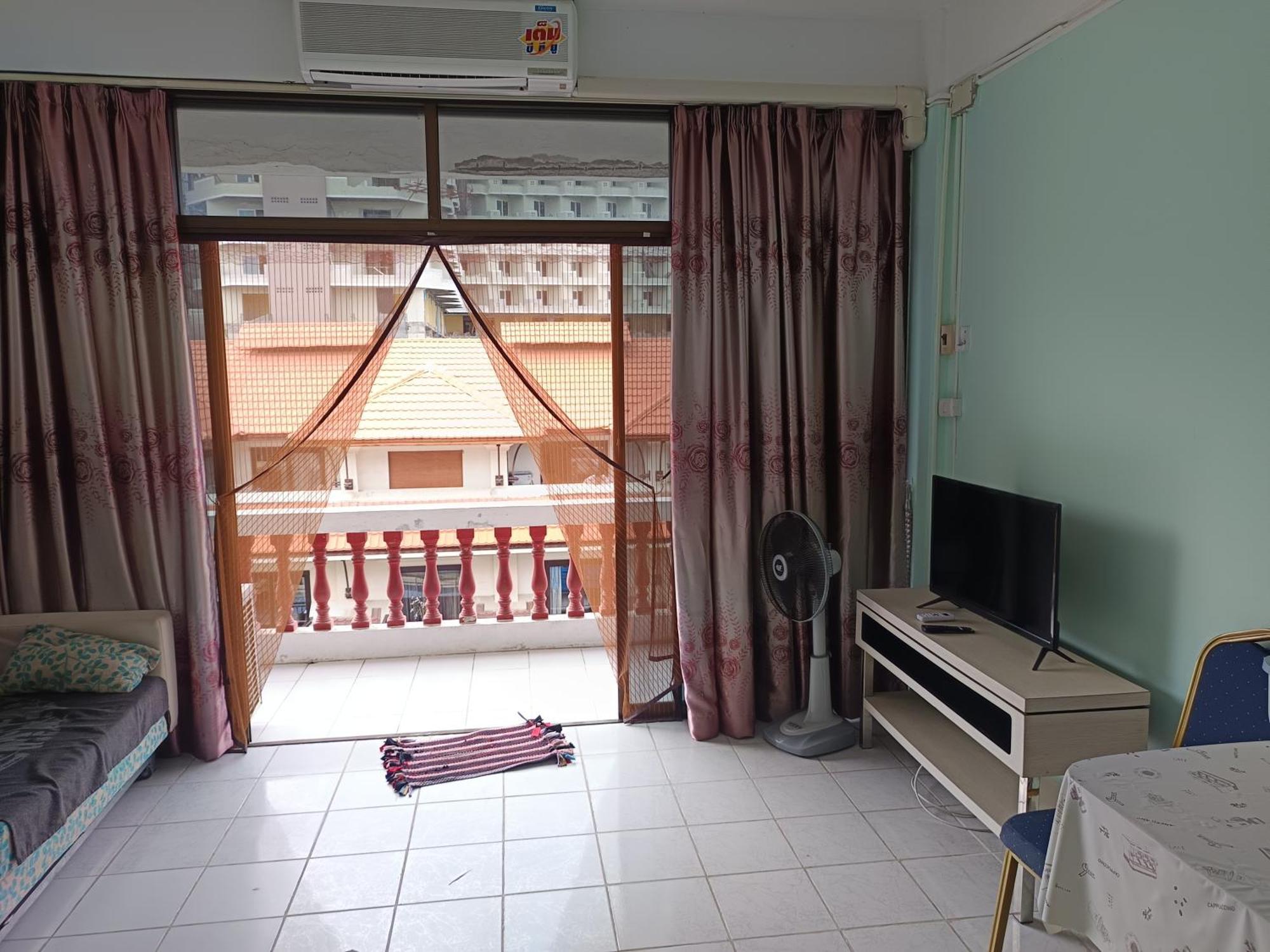 Sv. House Hotel Jomtien Beach