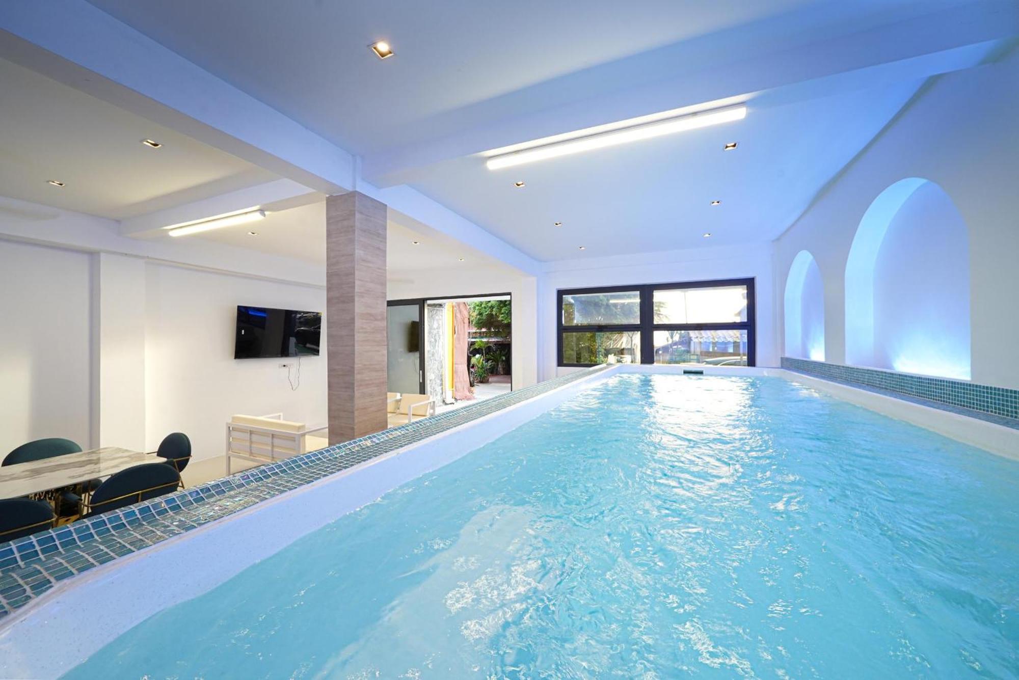 Surf House Pool Villa *