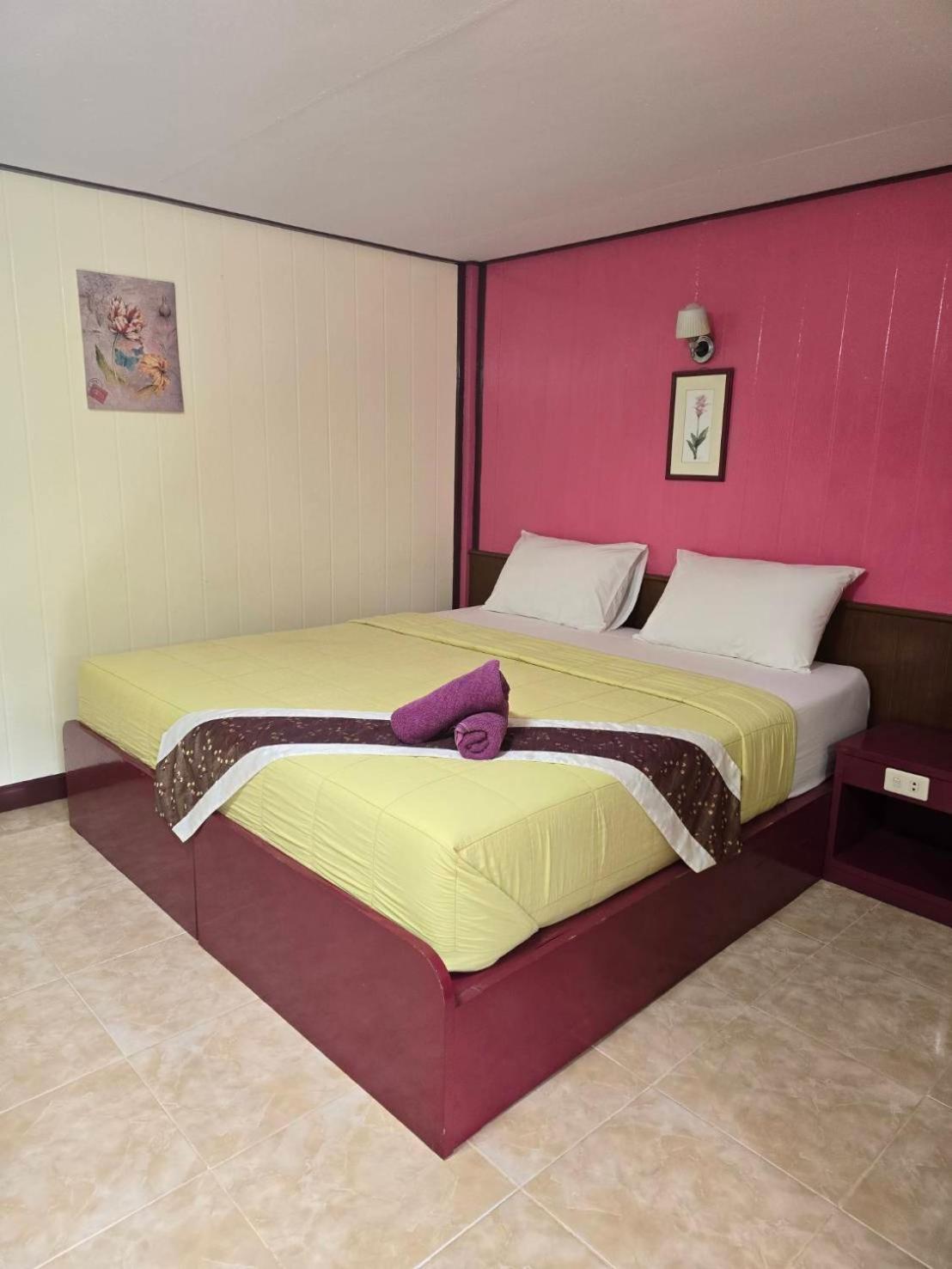 Haad Somboon House *