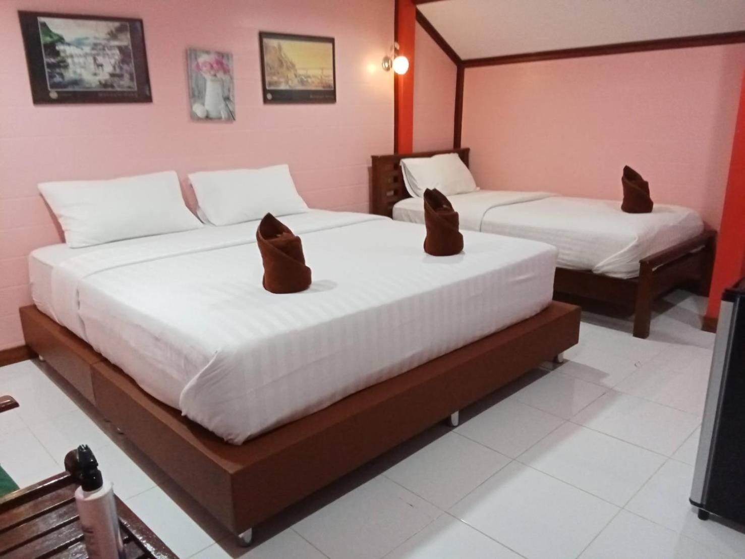 Resort Haad Somboon House