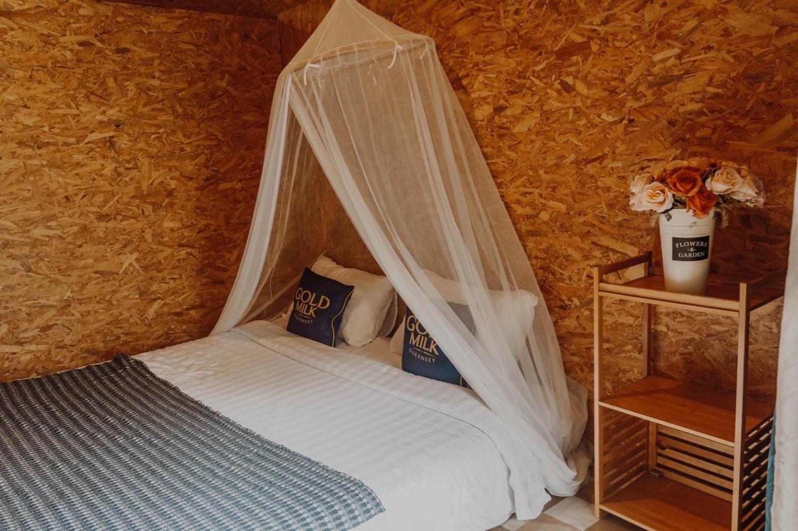 3 Pok Maewang Jinxiang Gold Elephant Park Homestay