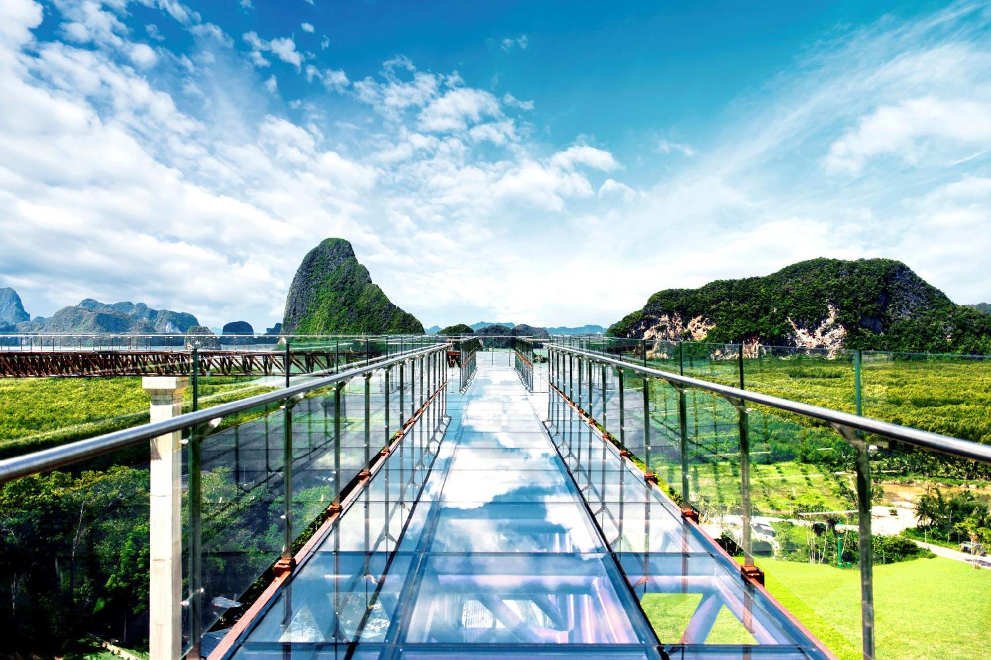 Beyond Skywalk Nangshi Resort Takua Thung