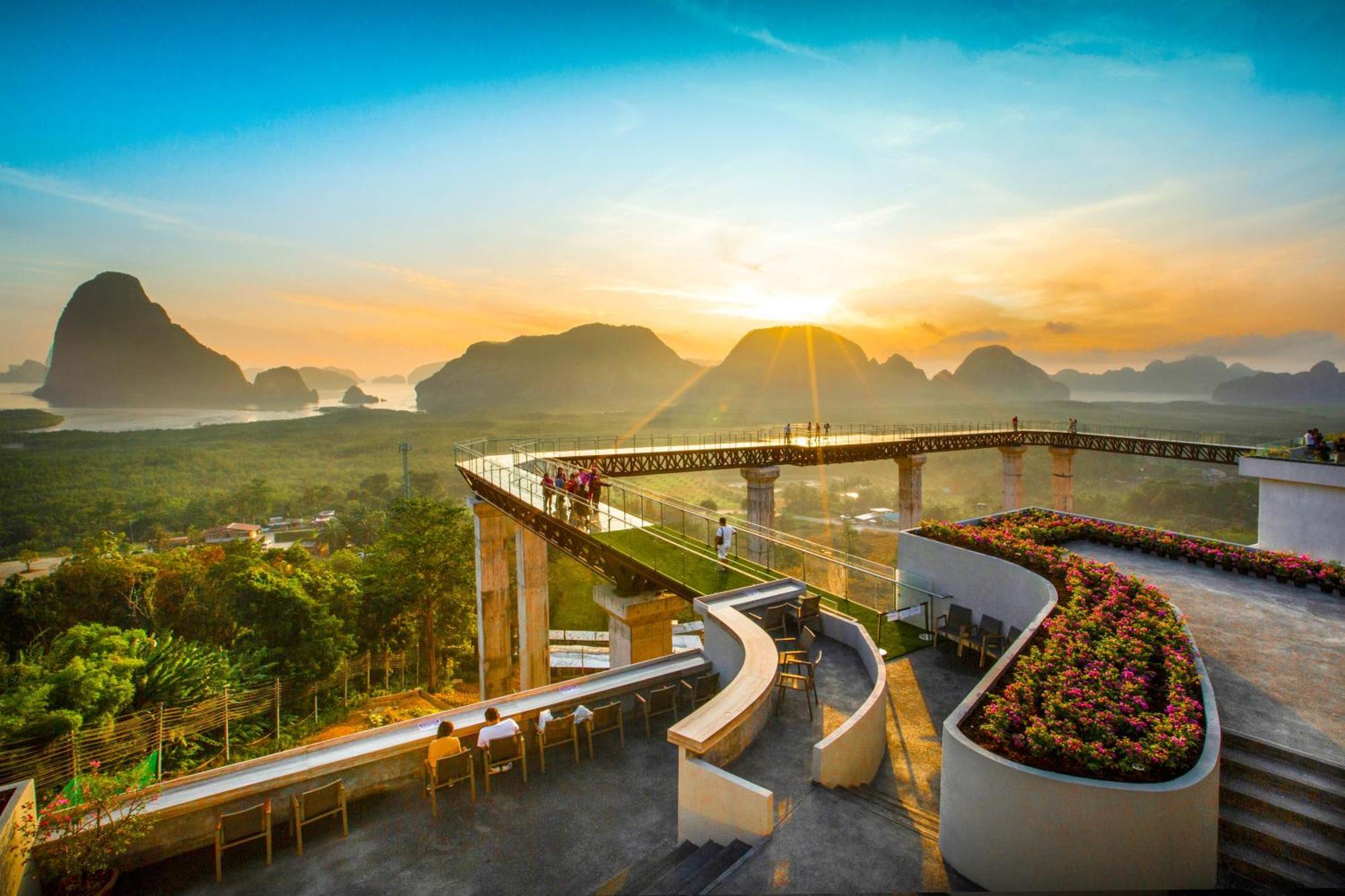Resort Beyond Skywalk Nangshi *