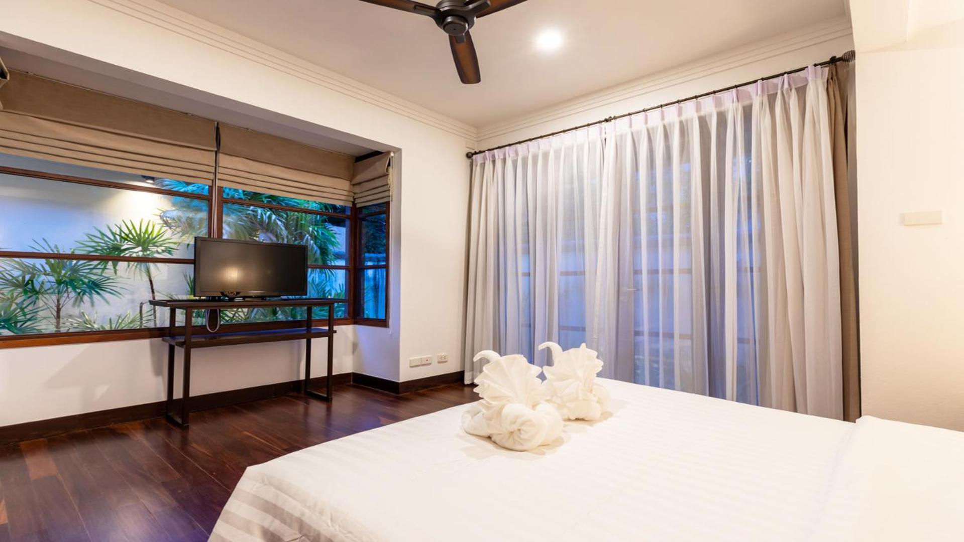 Aqua Vista 28 - Traditional Thai Style Villa
