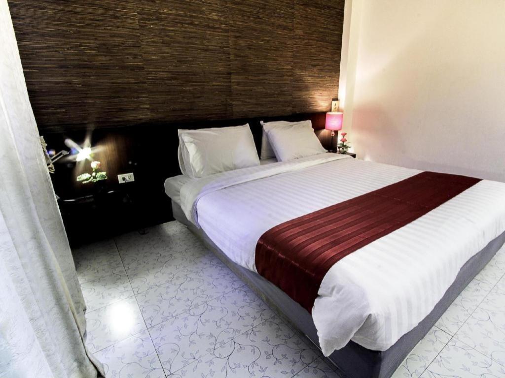 Hotel The Ratchathani 3*