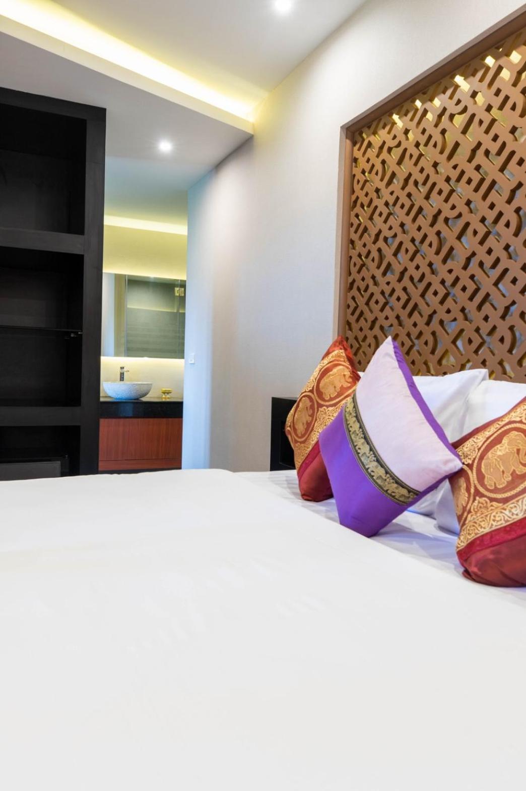 Hotel Royal Phawadee Village - 2 Minutes Walk To The Patong