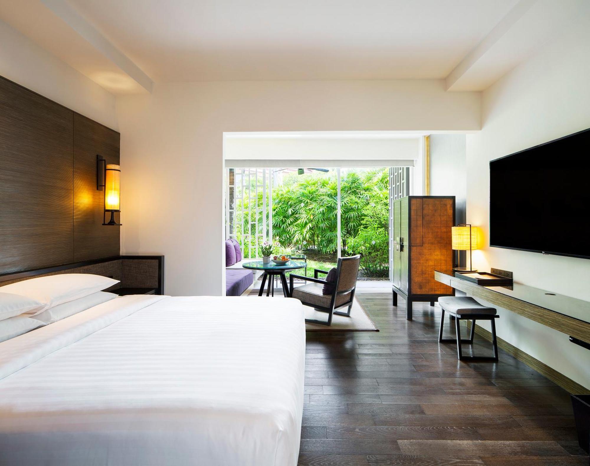 Hyatt Regency Hotel 5*