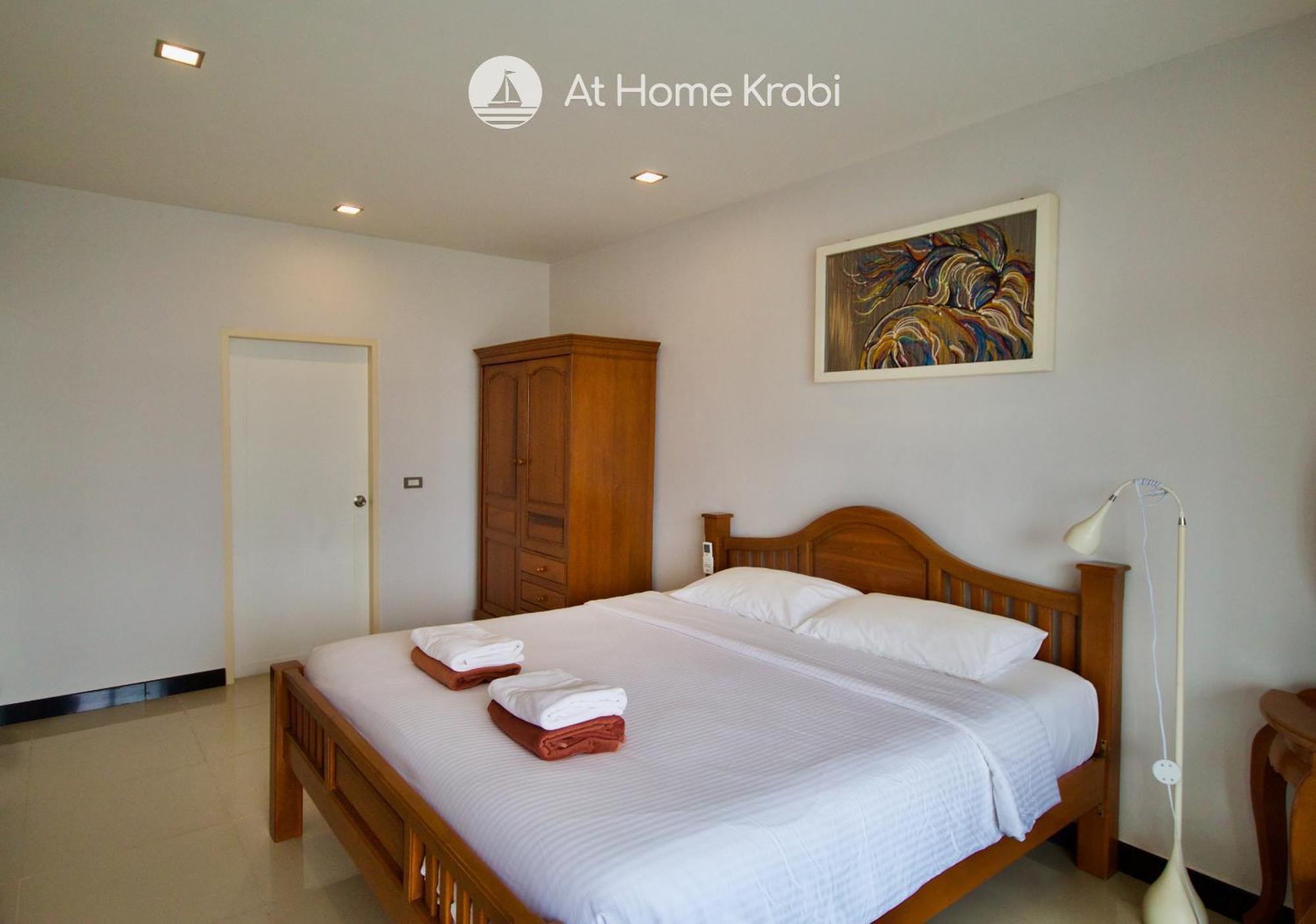 At Sea Condotel * Ban Ko Kwang