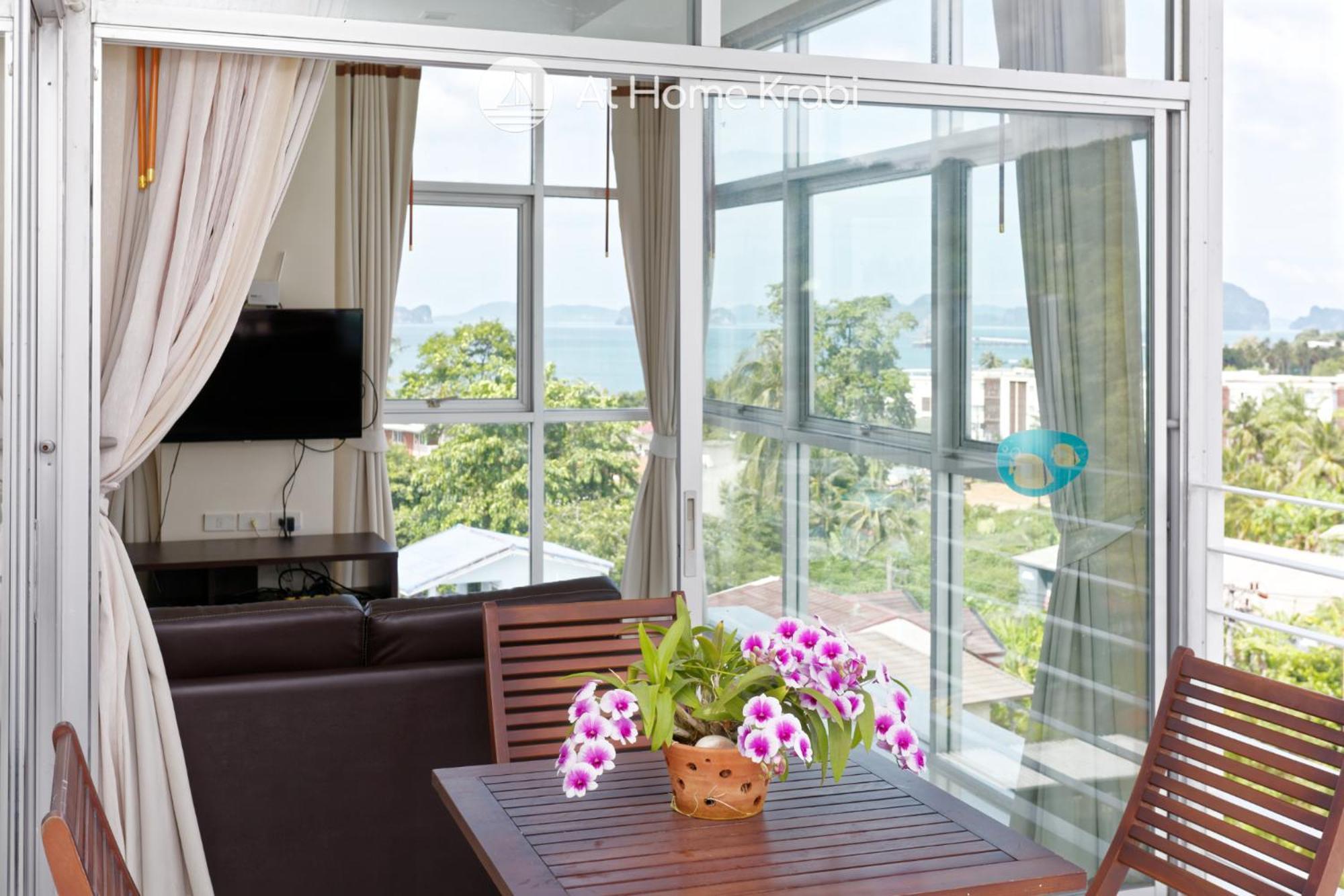Apartment At Sea Condotel