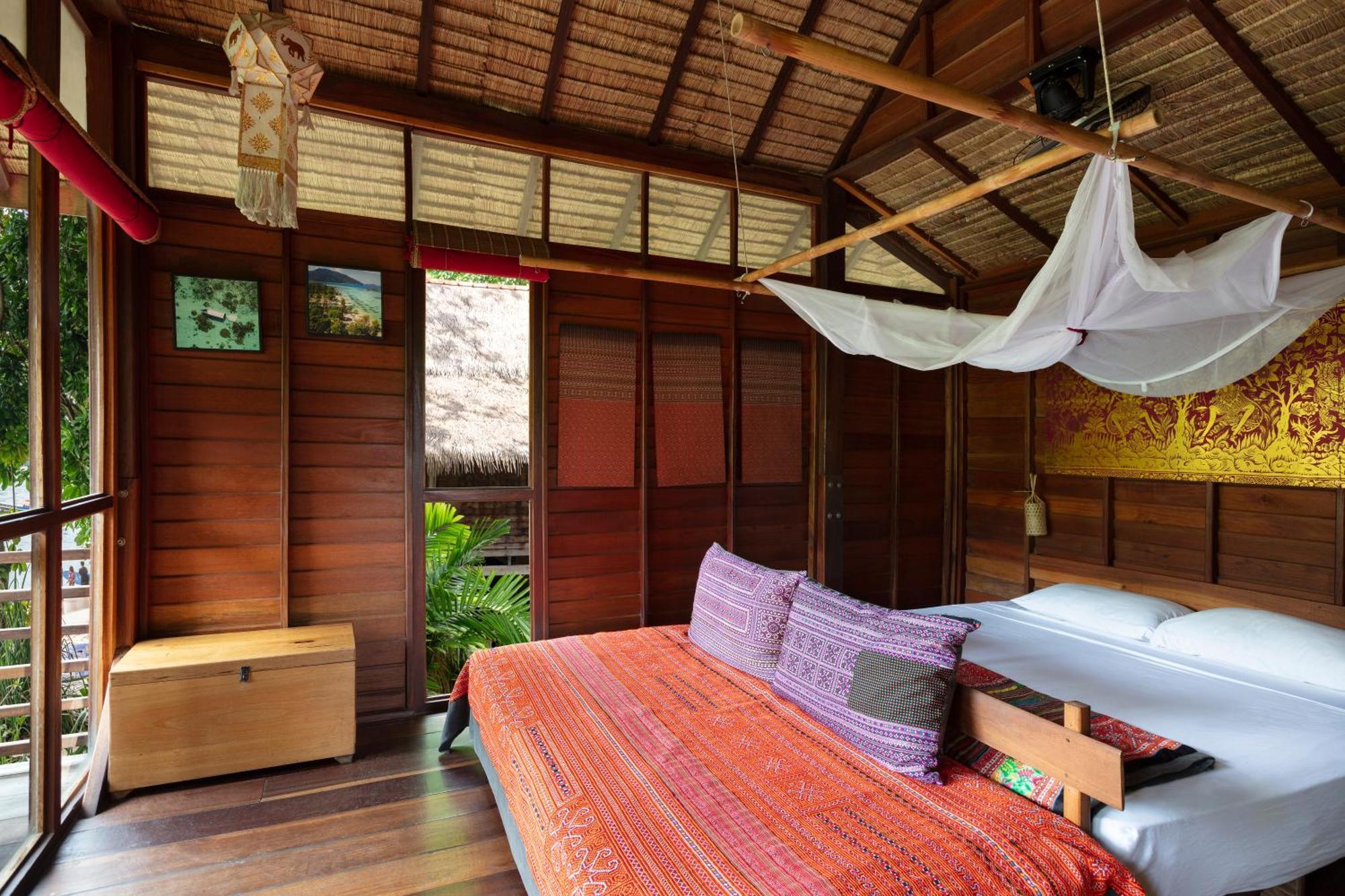Resort Castaway