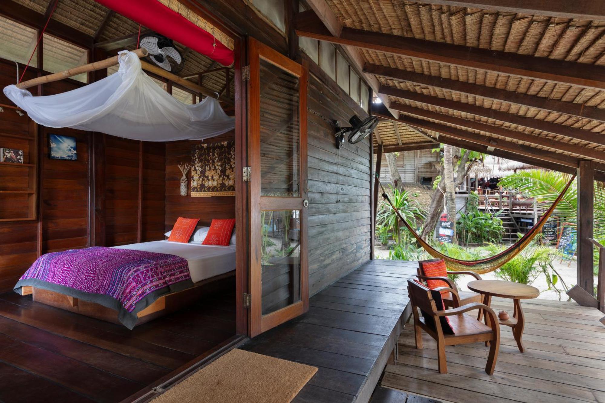 Resort Castaway 3*