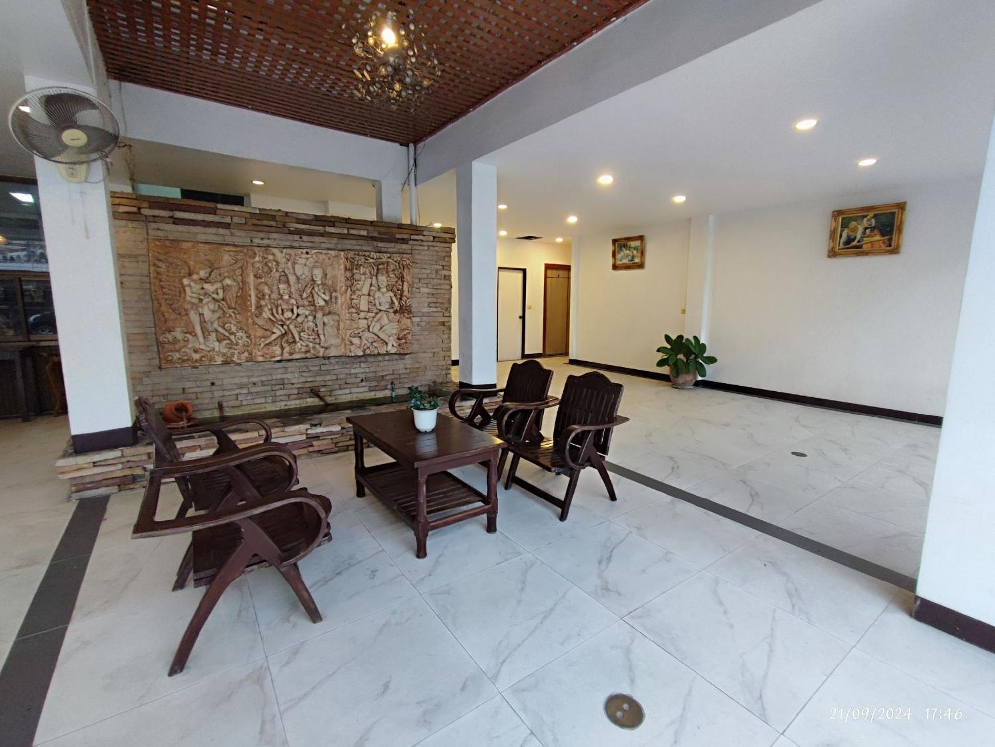 Guest house Smile Court By Mike Group 2*