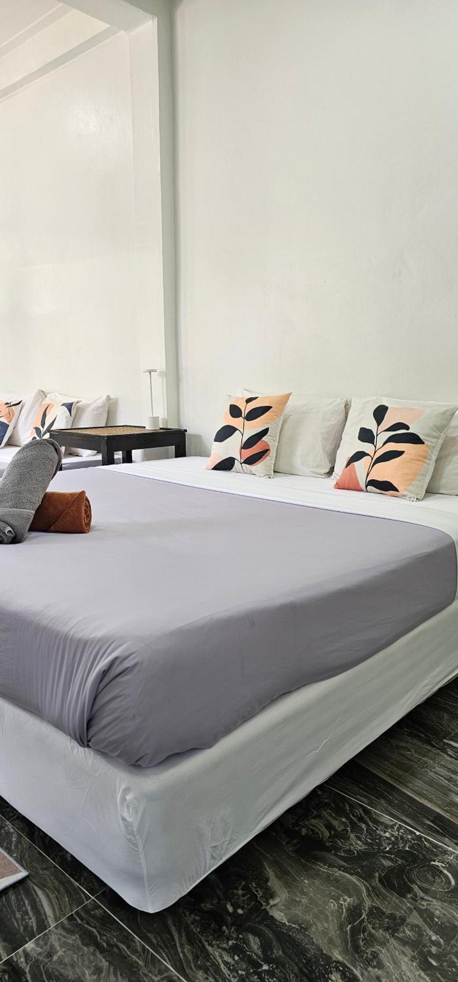 Viking Resort *
