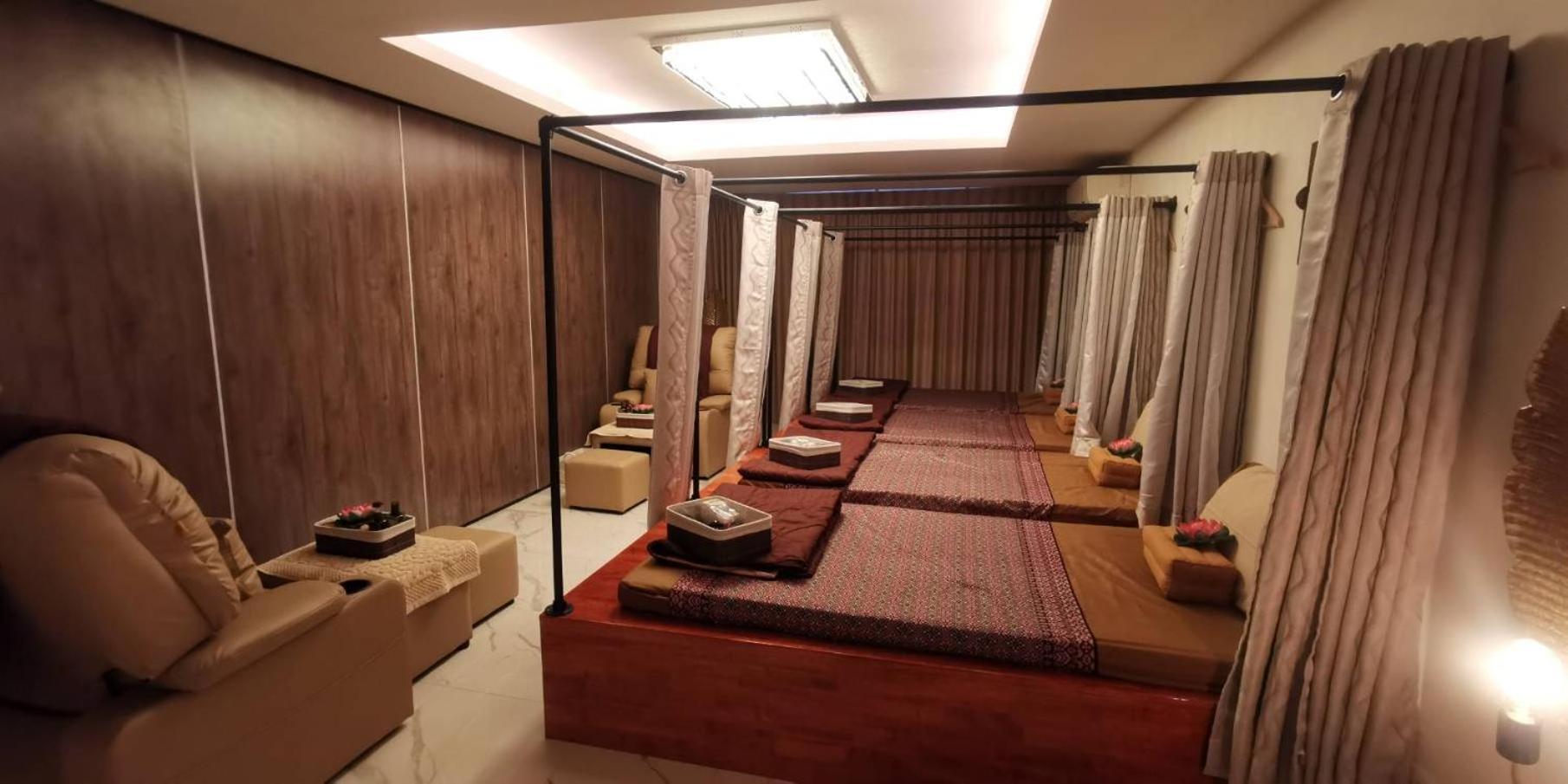Hotel Christella Laemchabang