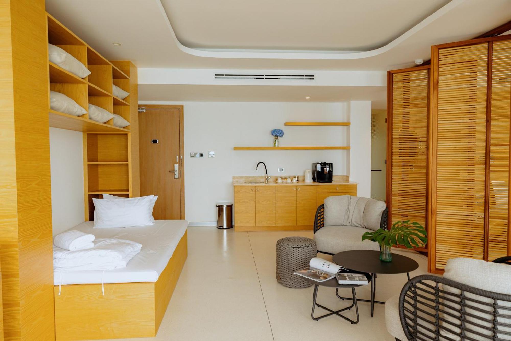Hotel Elite Atoll Beachfront 4*