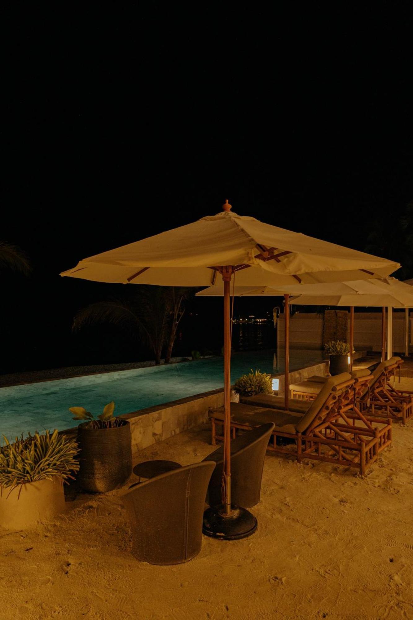 Elite Atoll Beachfront 4* Khanom
