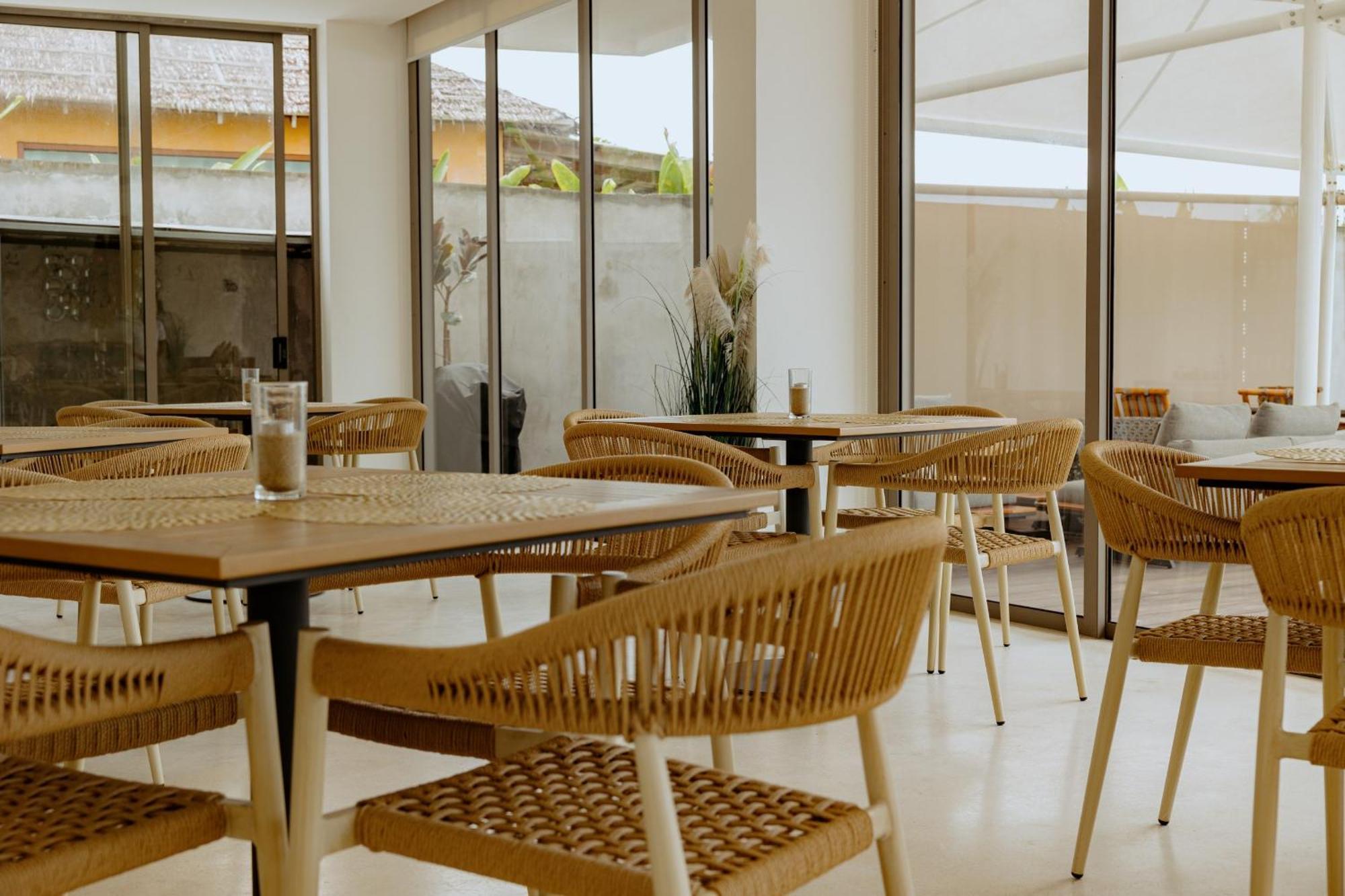 Elite Atoll Beachfront 4* Khanom