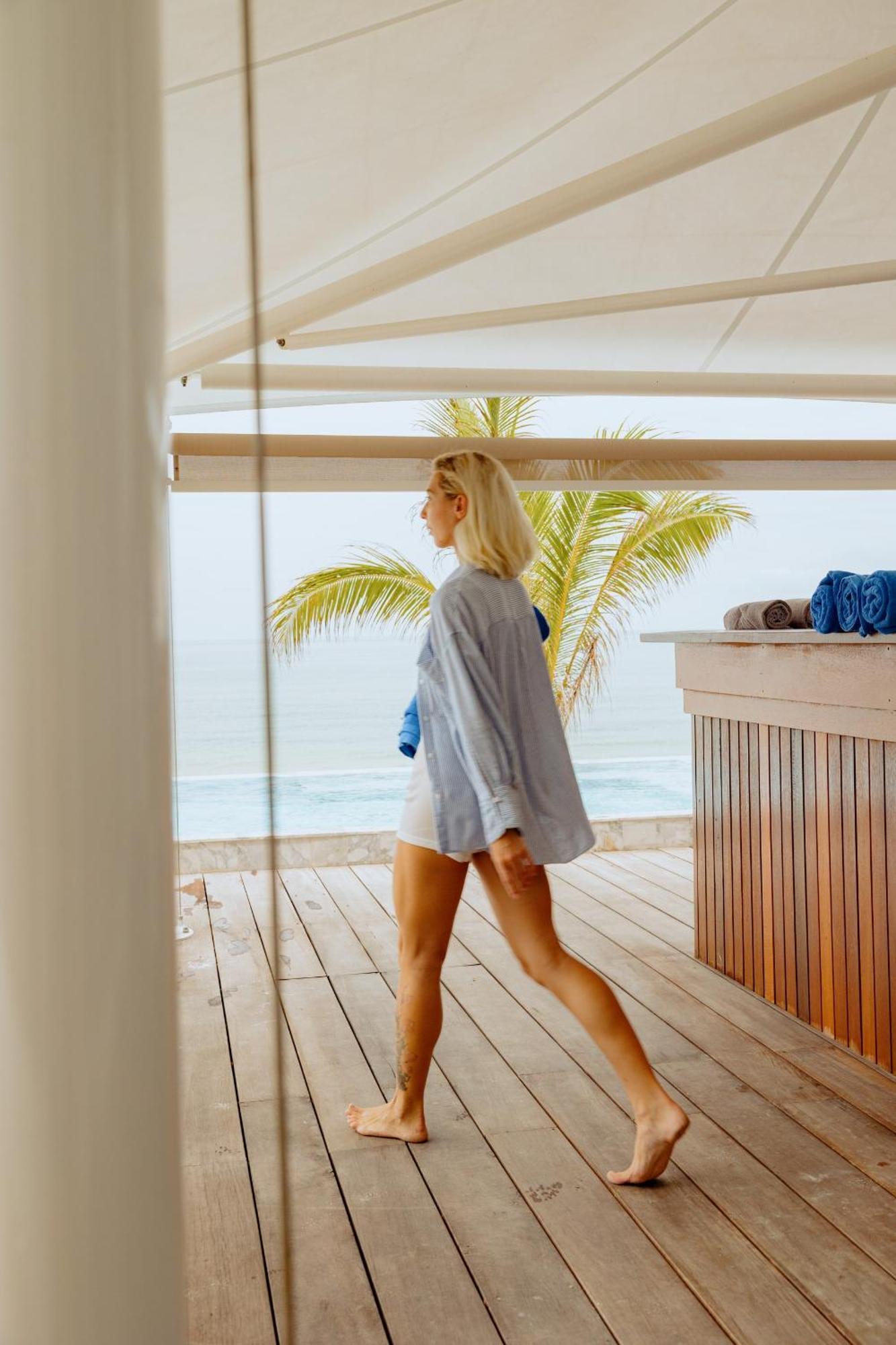 Elite Atoll Beachfront Hotel
