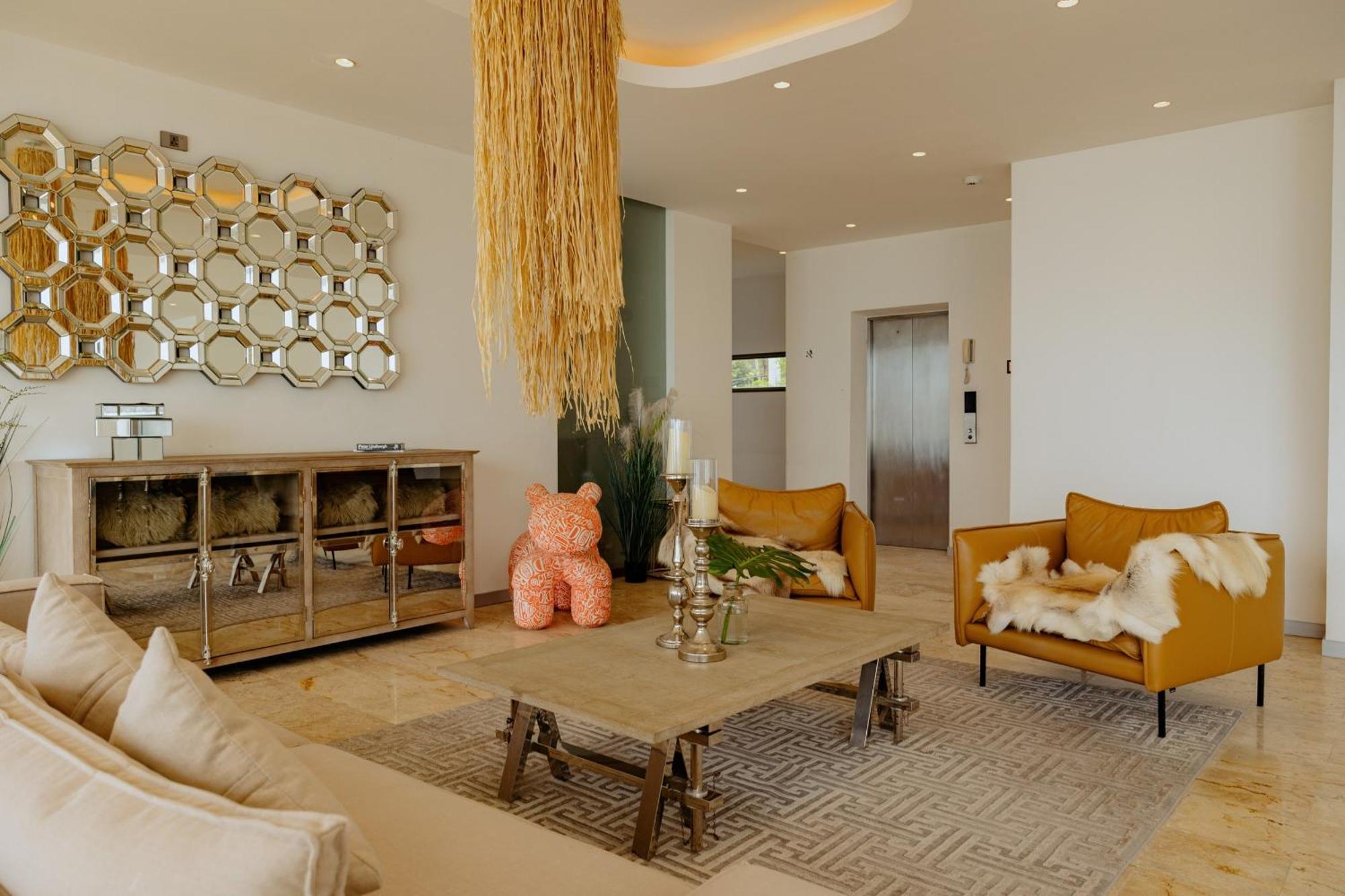Elite Atoll Beachfront Hotel 4*