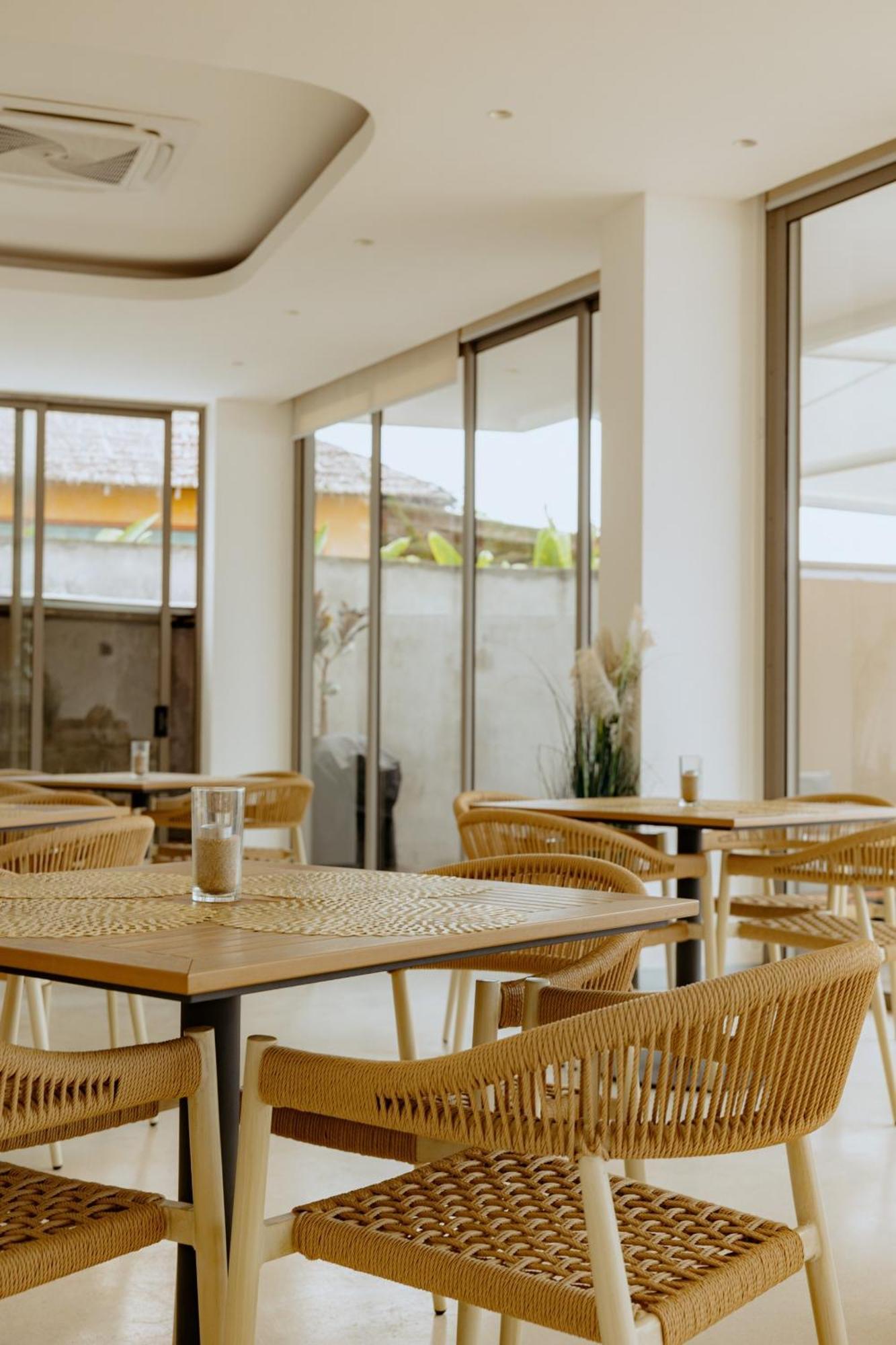 Elite Atoll Beachfront Hotel Khanom