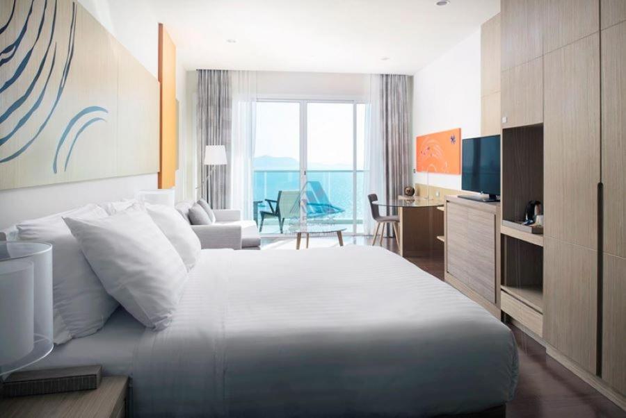 White Residences Pattaya Hotel 4*