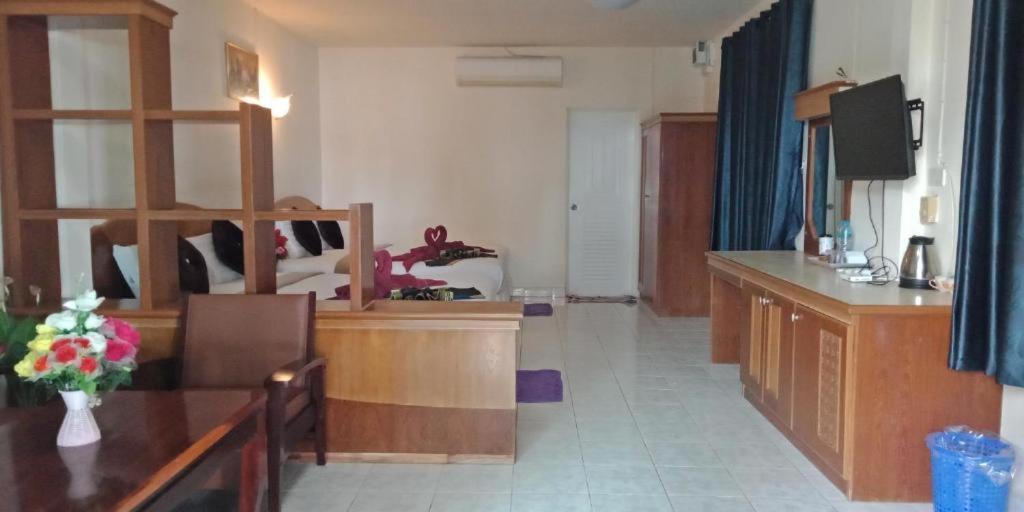 Lanta Summer House2 Resort