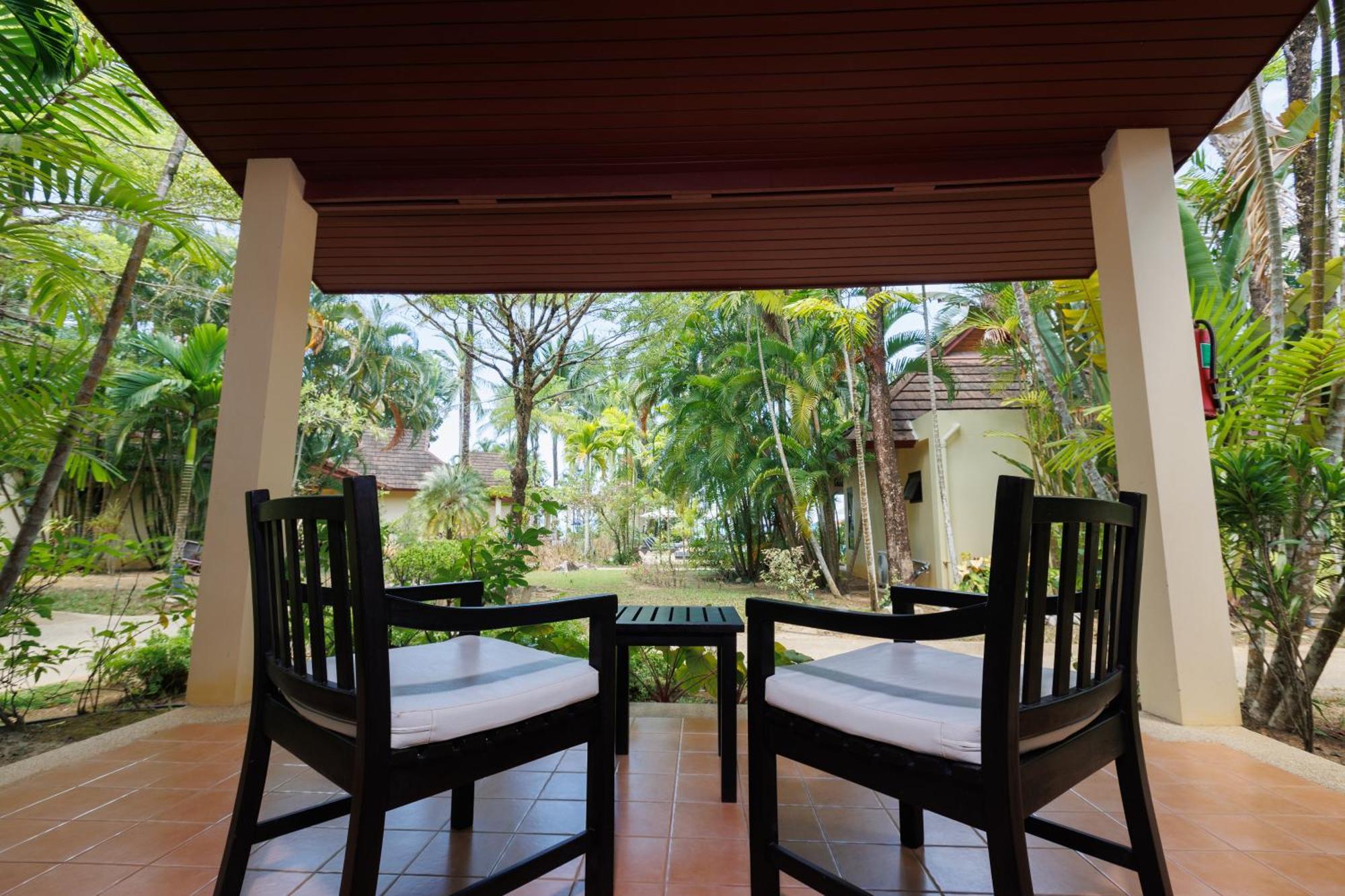 Nang Thong Khao Lak