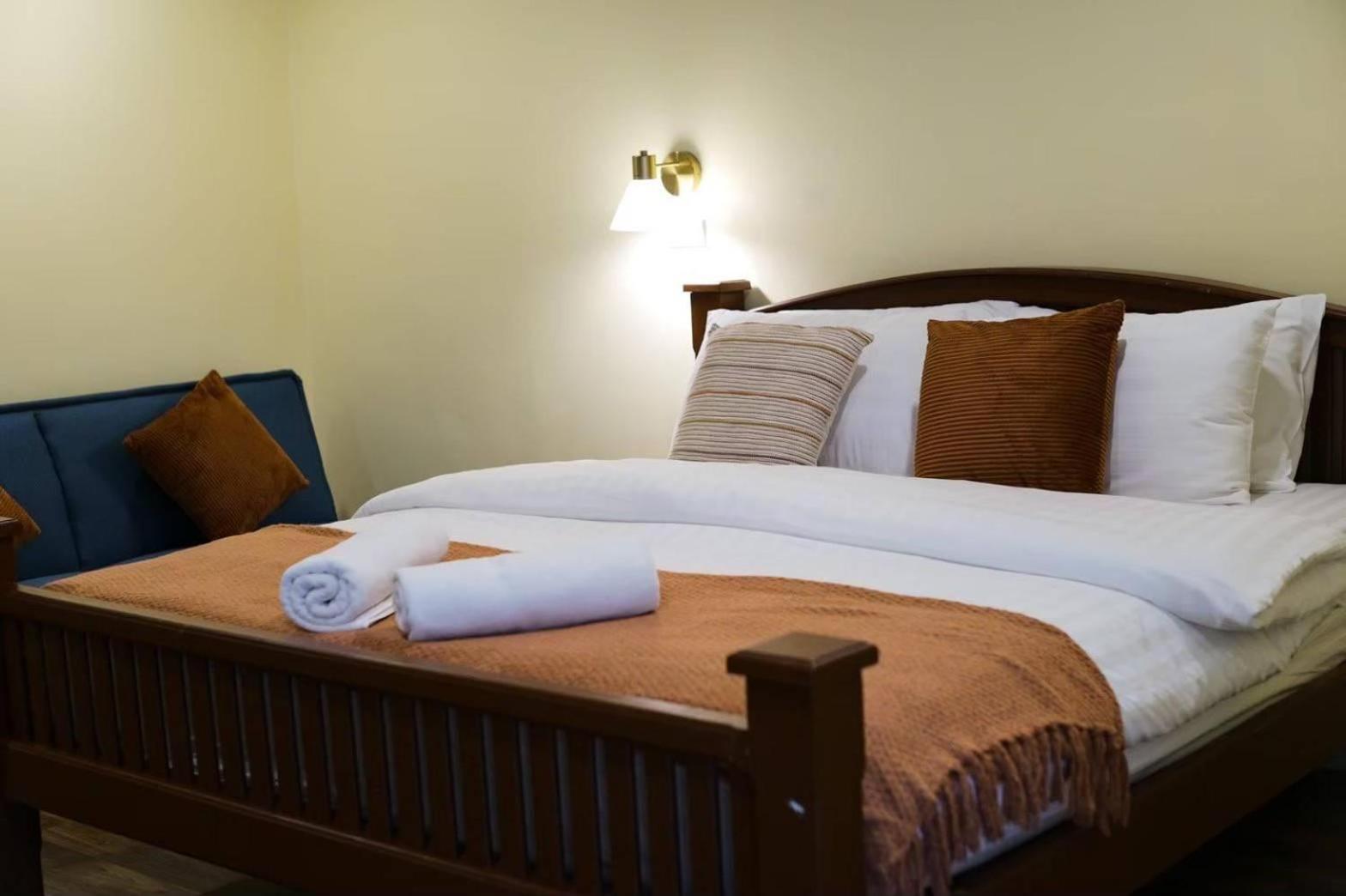Rajpracha ราชประชา Hotel 3*