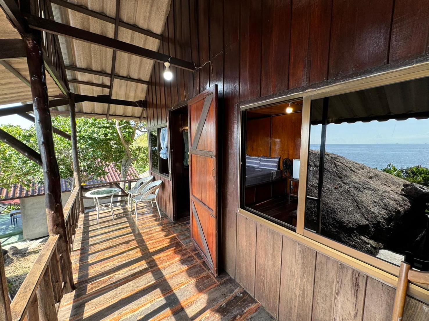 Guest house Char *