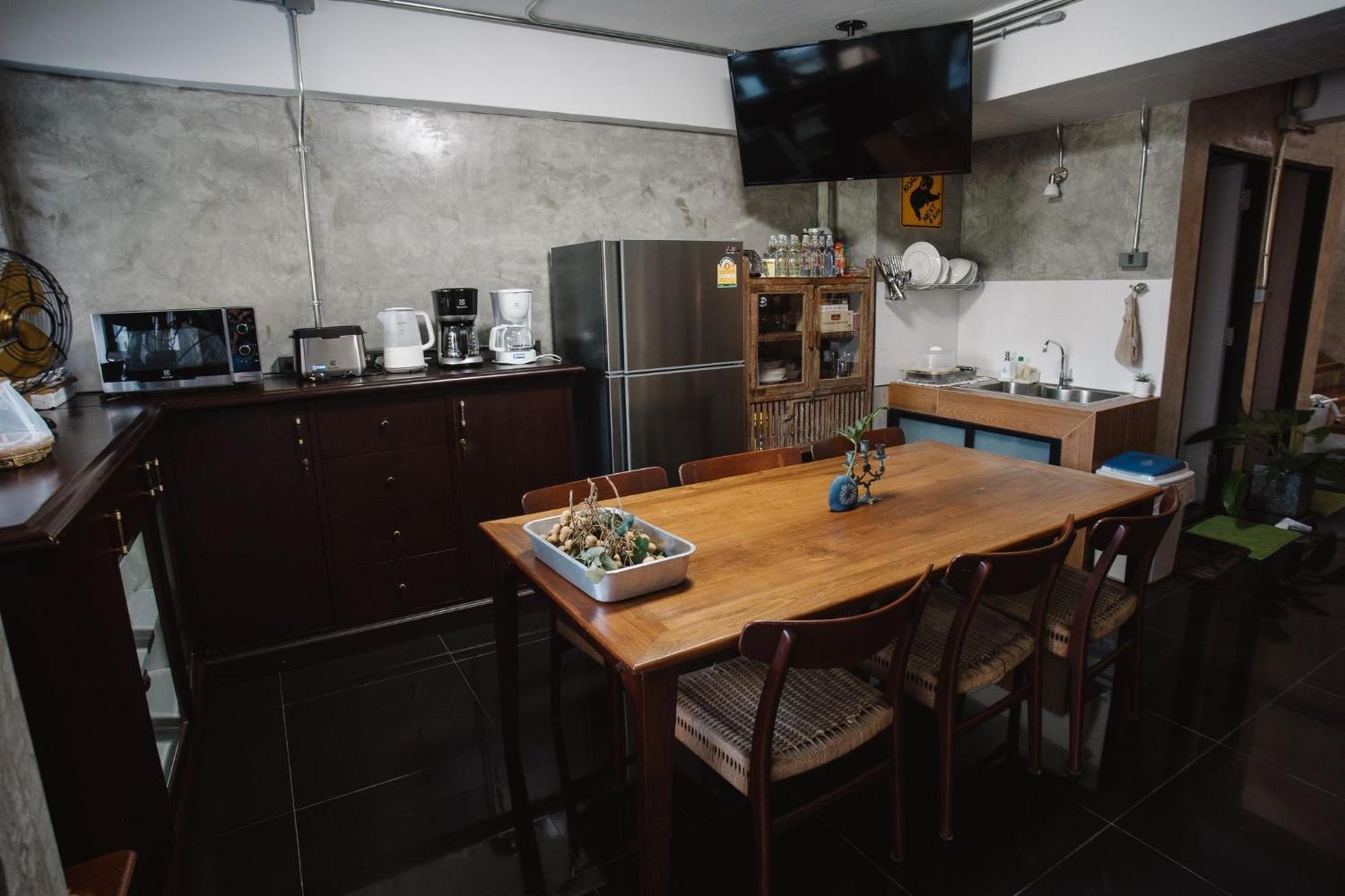 Albergue Baan Lung Poshtel