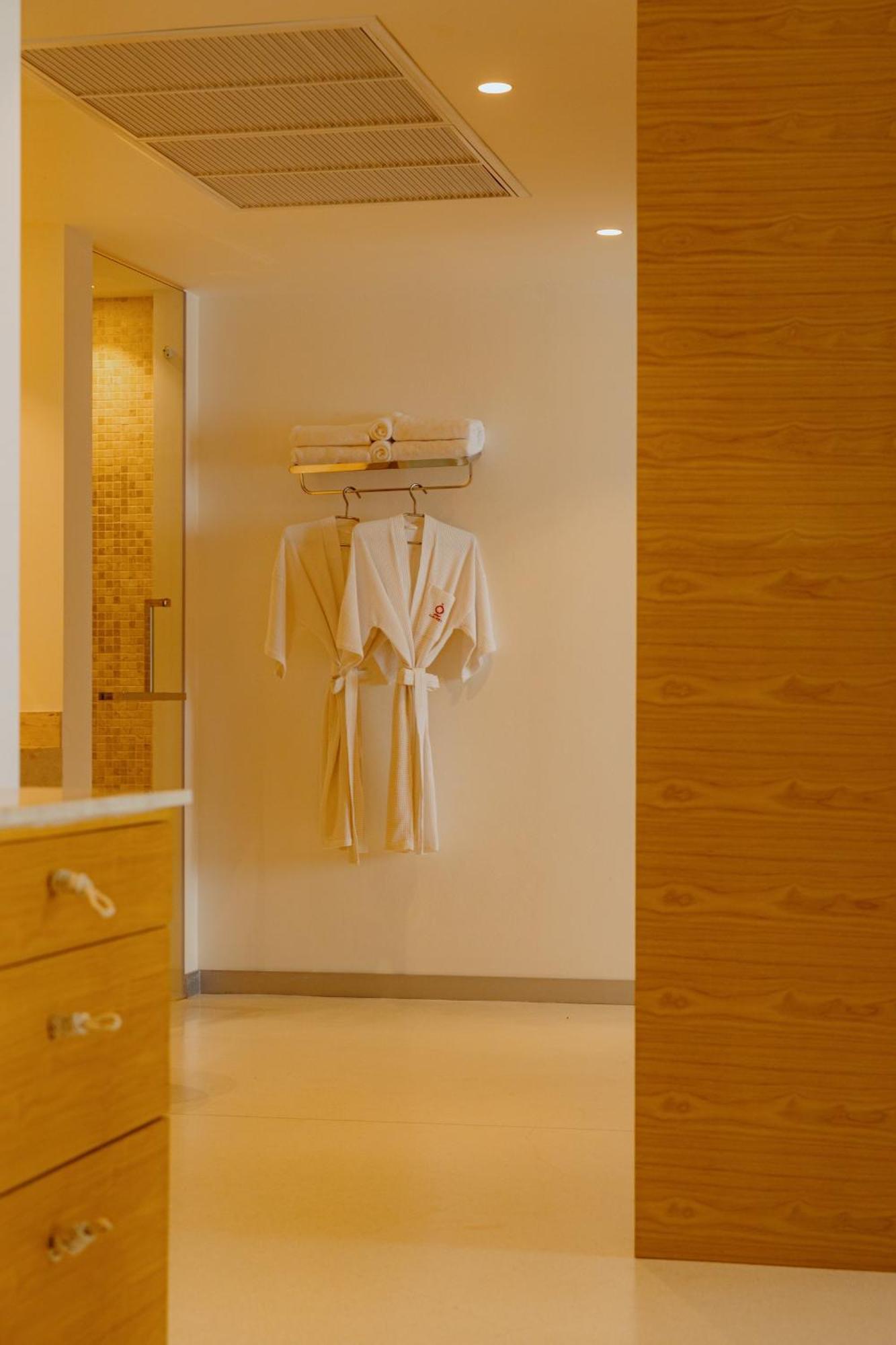 Hotel Elite Atoll Beachfront
