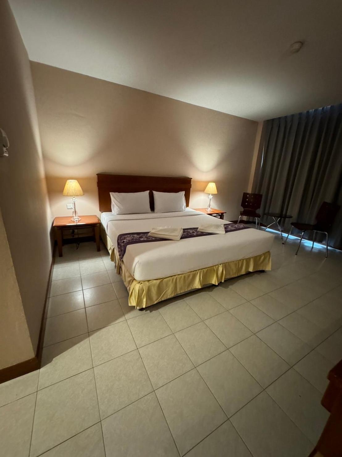 Crown Hotel