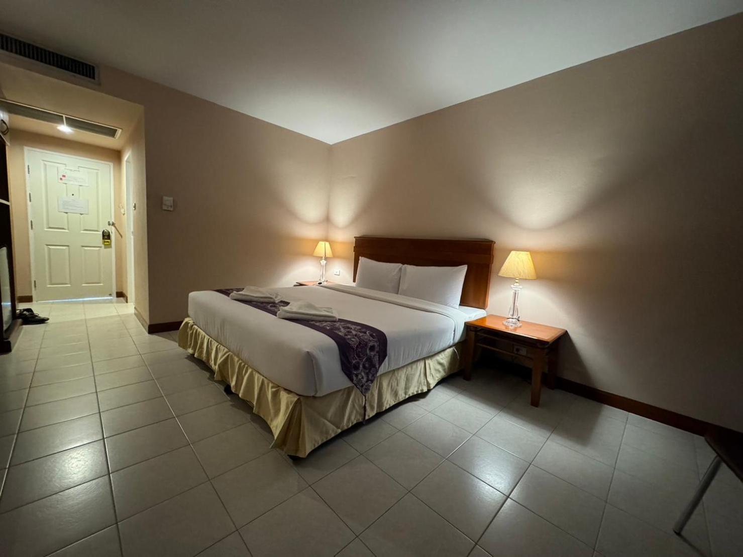 Hotel Crown 3*