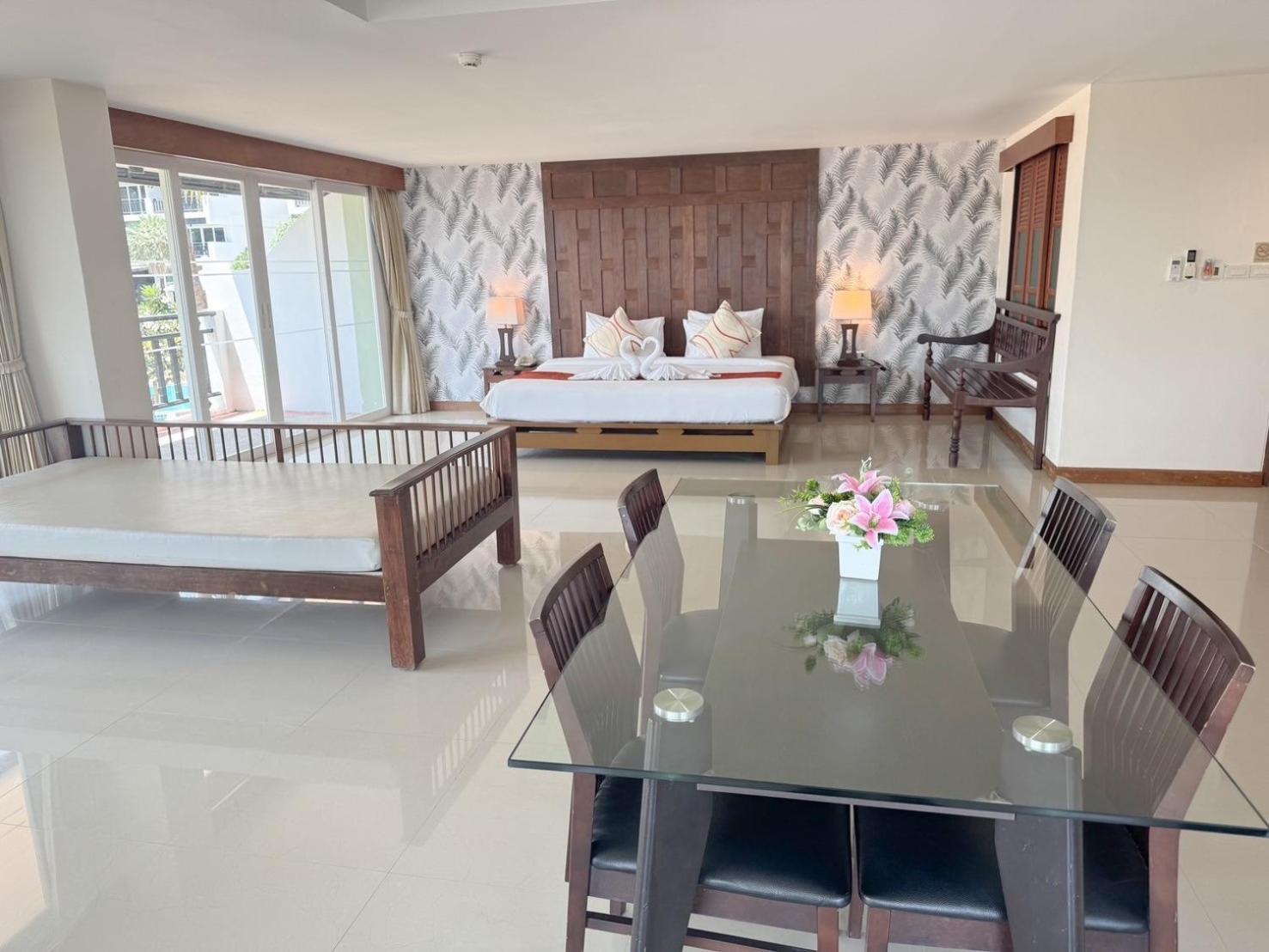 Pattawia & Spa, Pran Buri