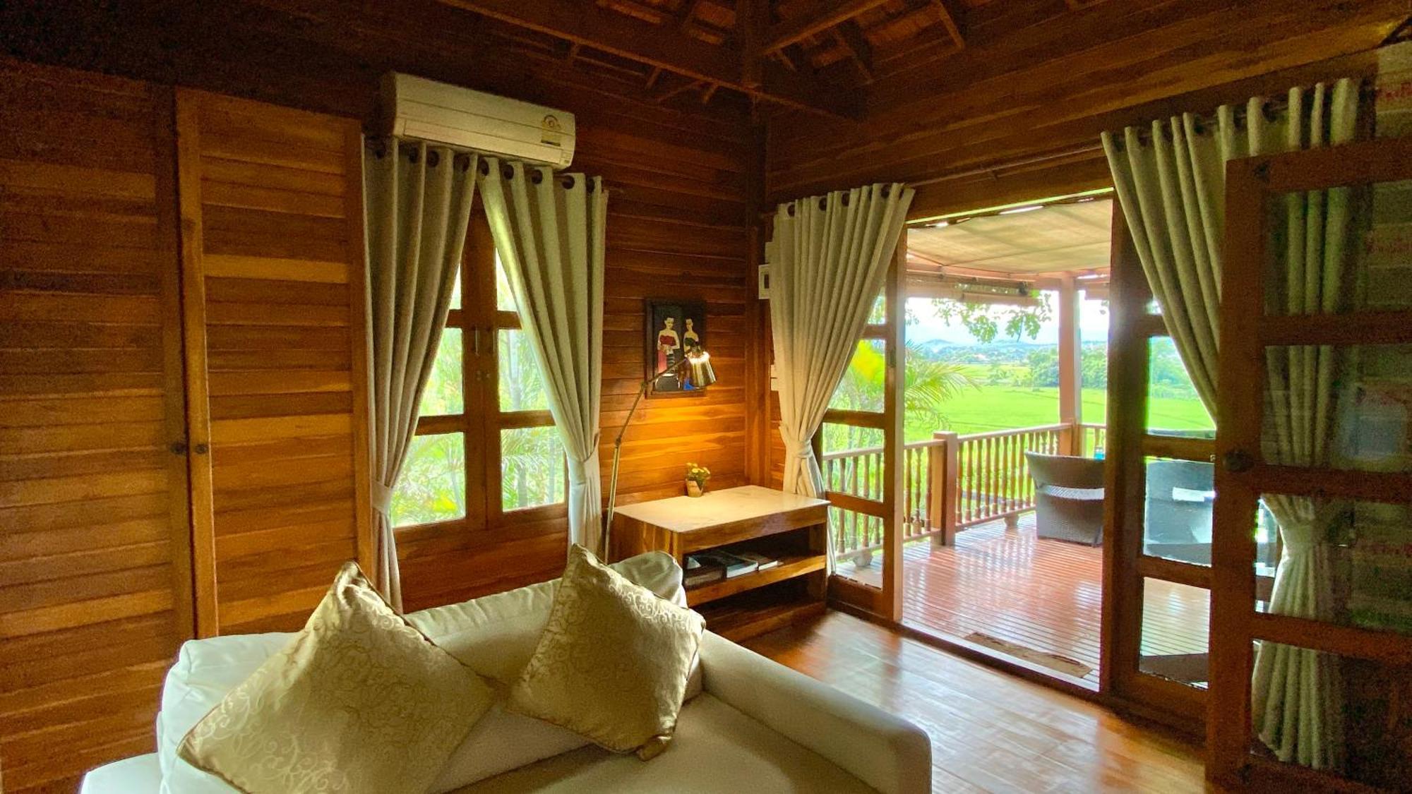 Seasons Boutique 4* Nan