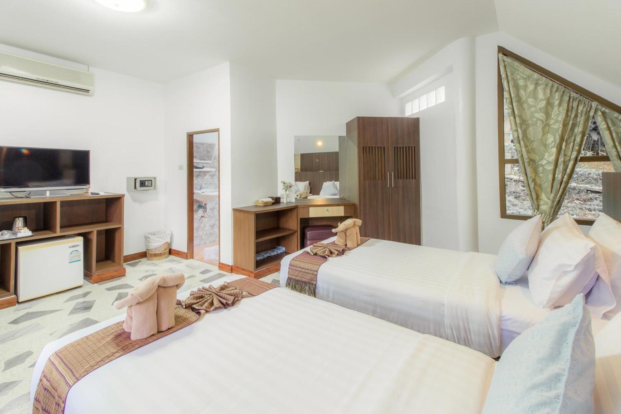 Chai Chet Hotel