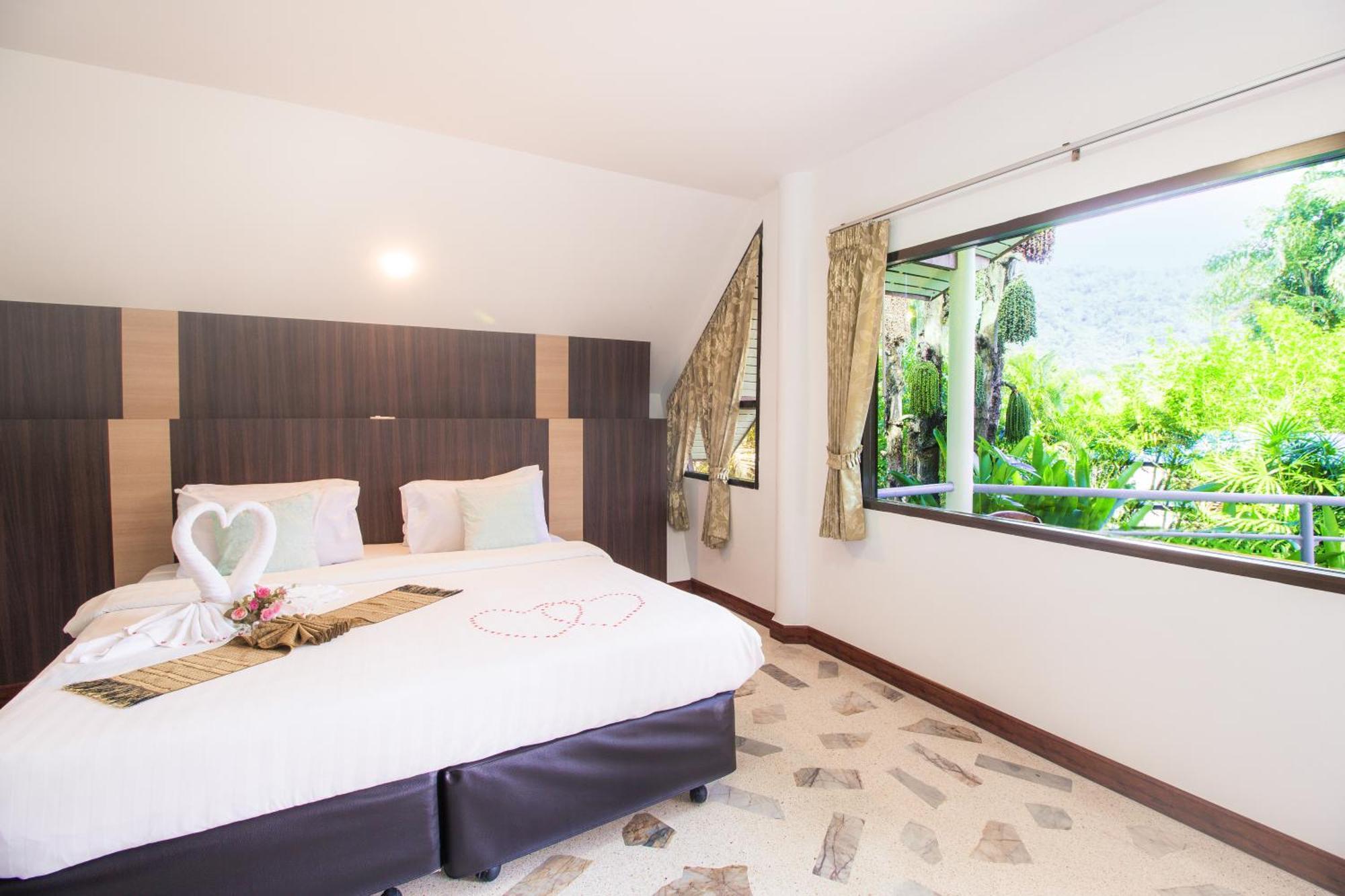 Chai Chet Hotel 4*