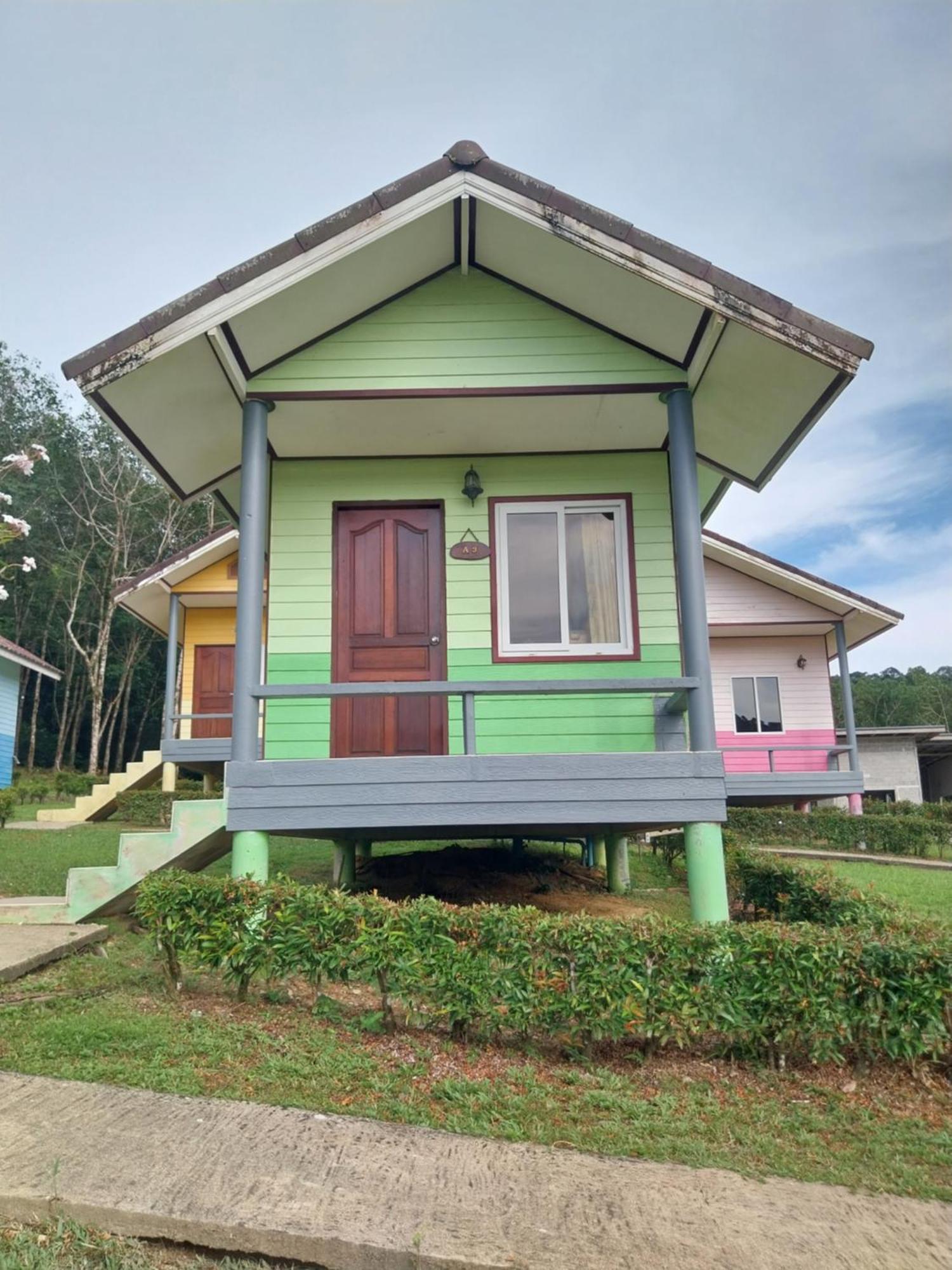 Guest house Ao Salat View Koh Kood 2*