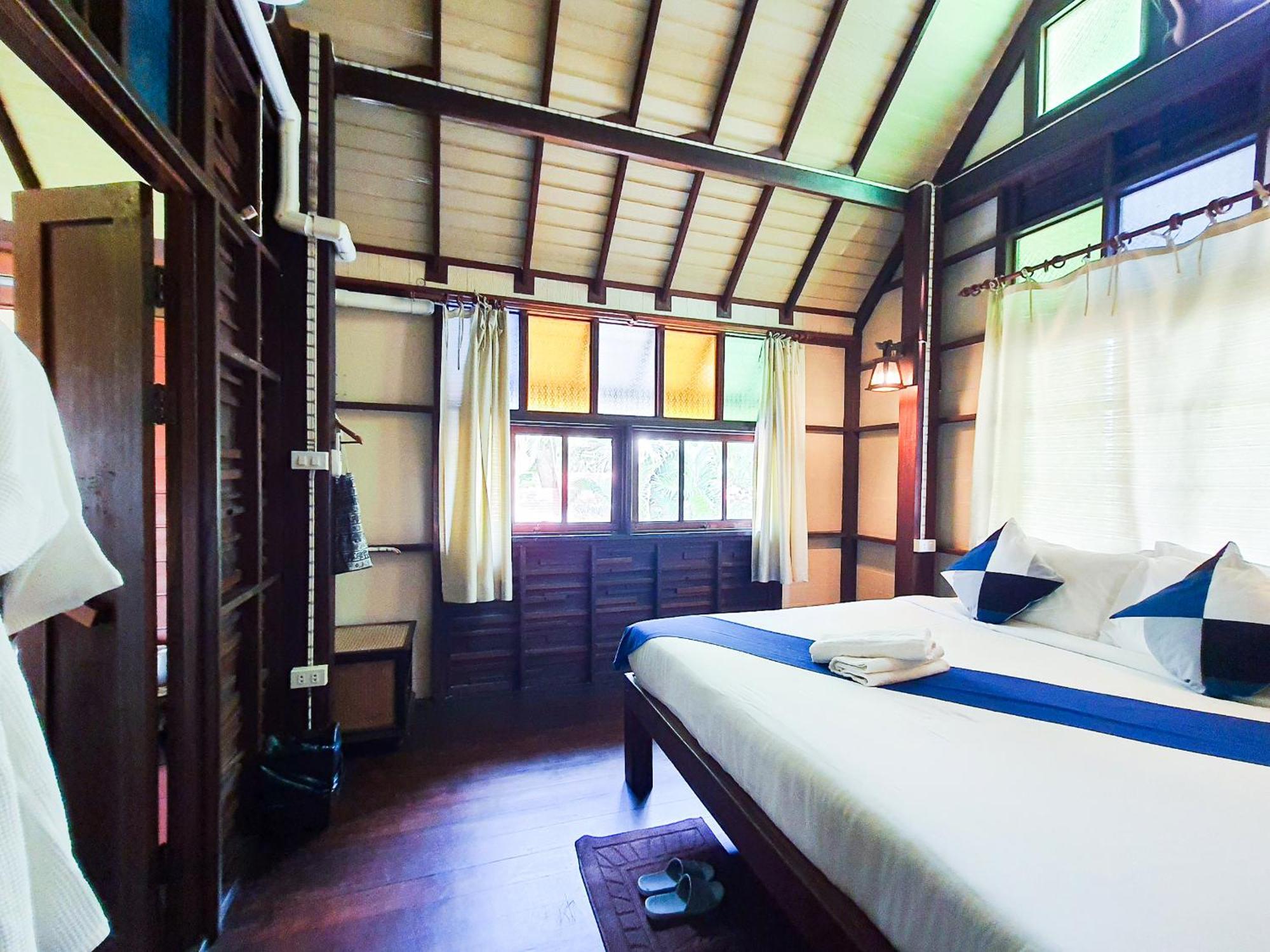 Hotel Baan Thong Ching Khanom