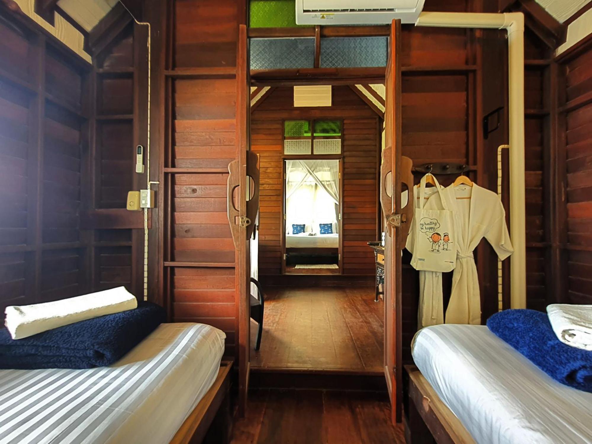 Hotel Baan Thong Ching Khanom